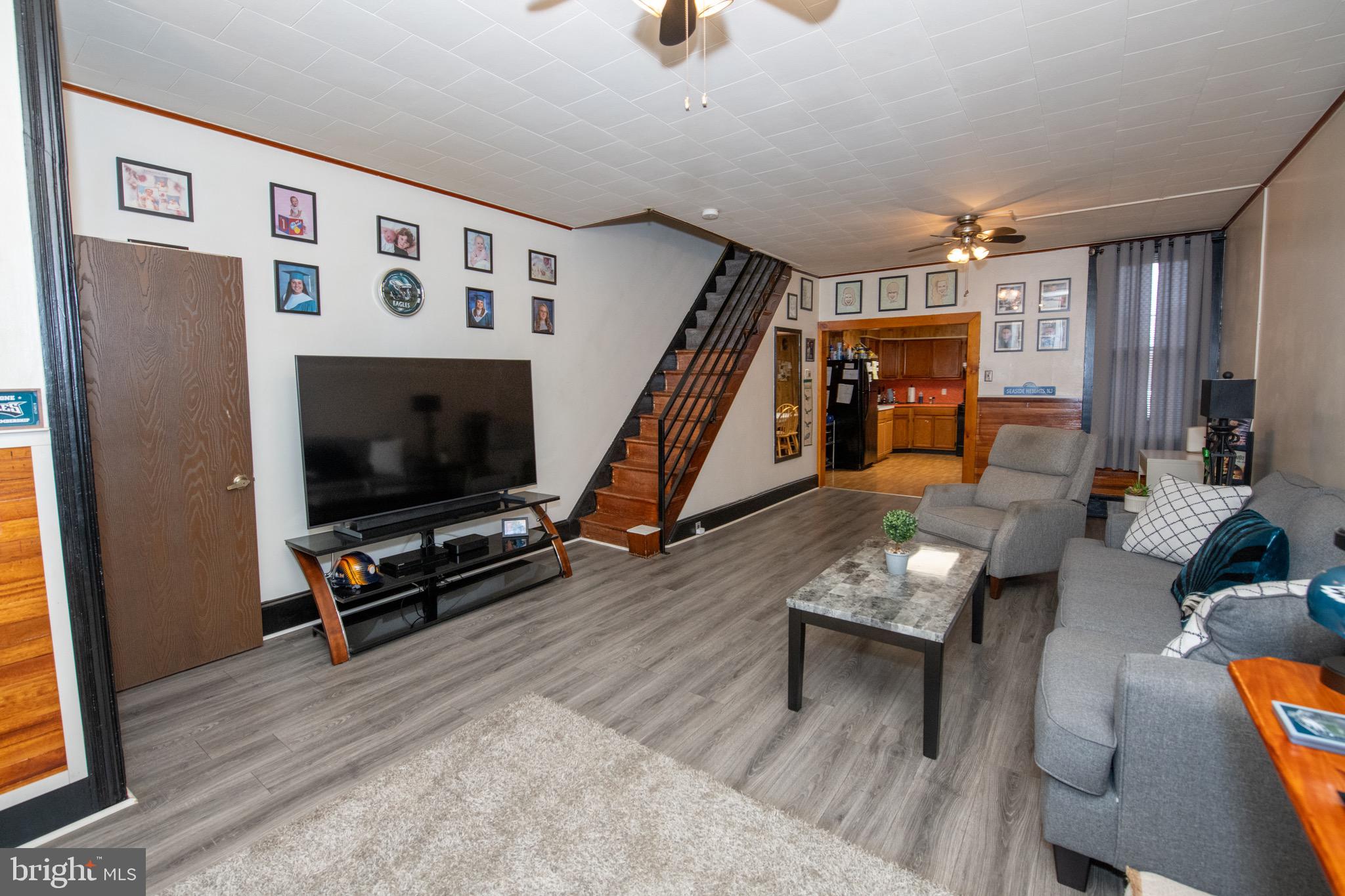 BRIDESBURG - Residential