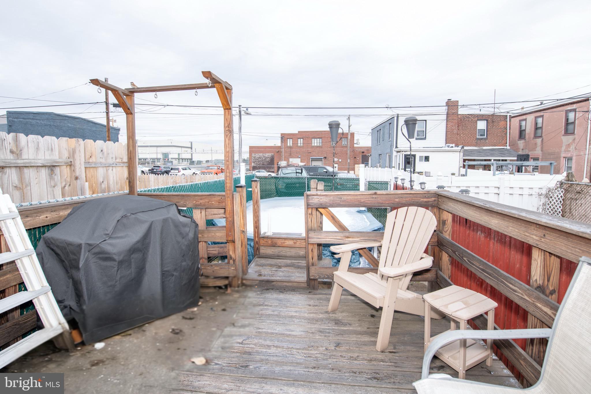 BRIDESBURG - Residential