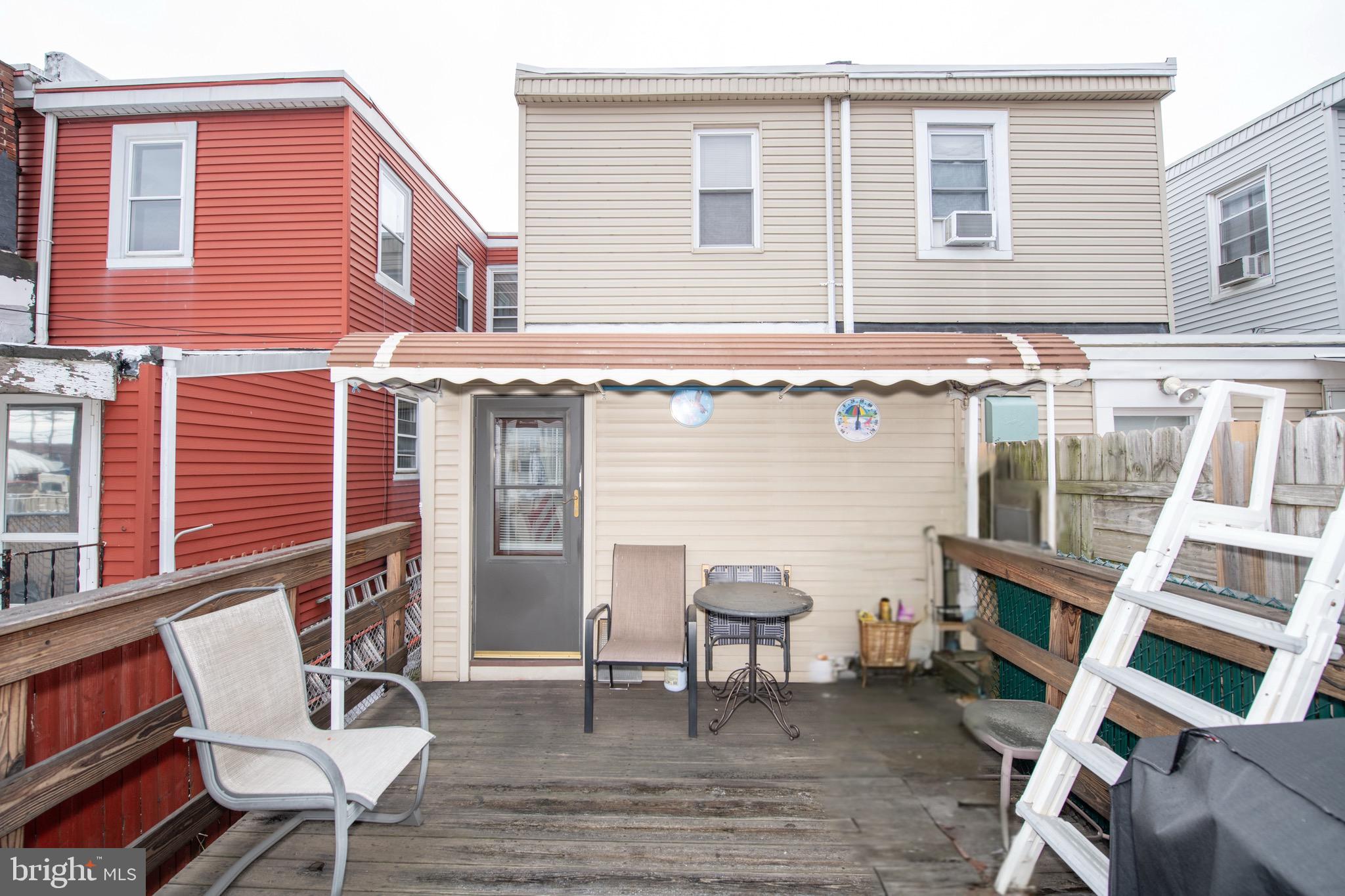 BRIDESBURG - Residential