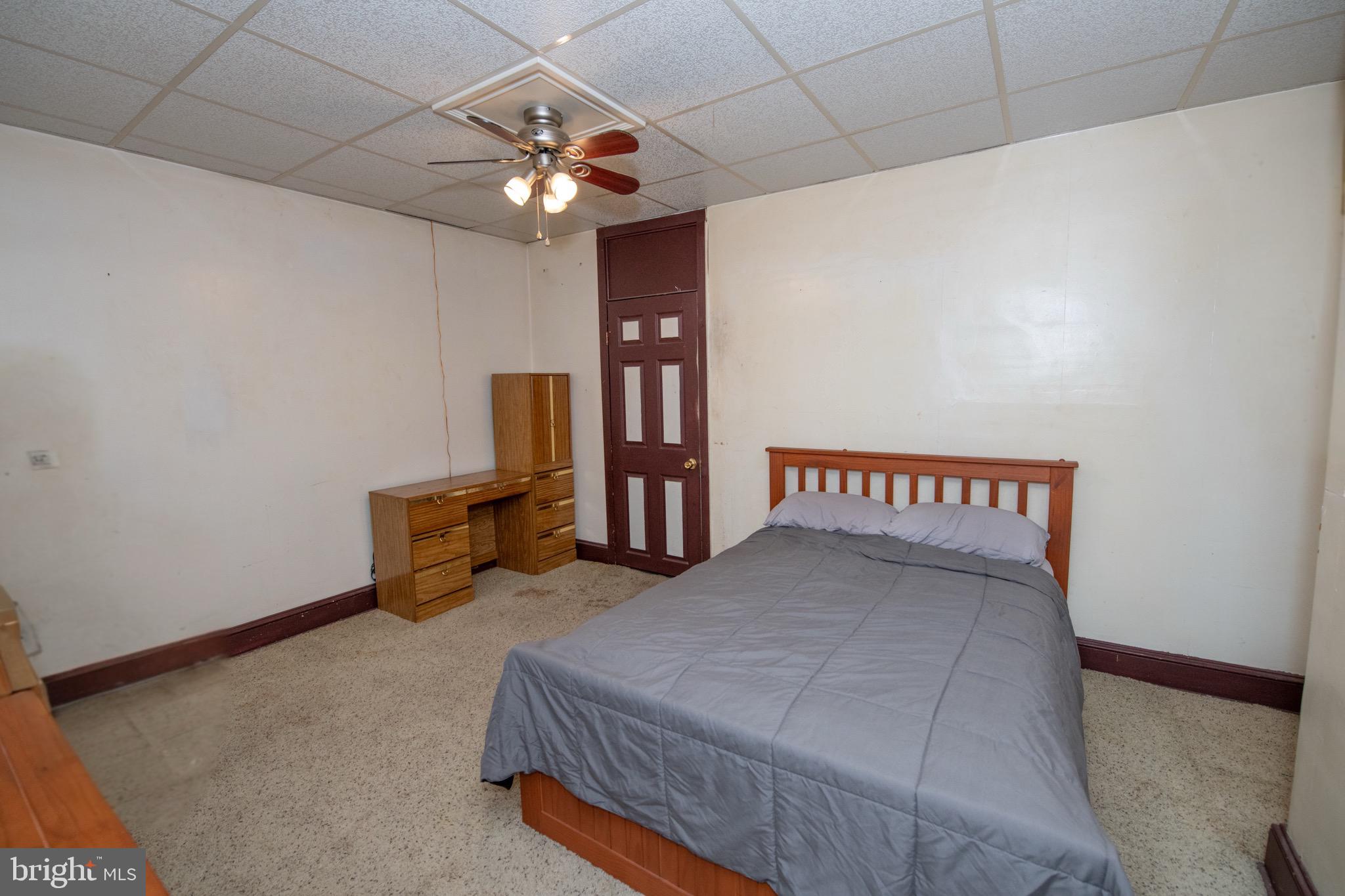 BRIDESBURG - Residential