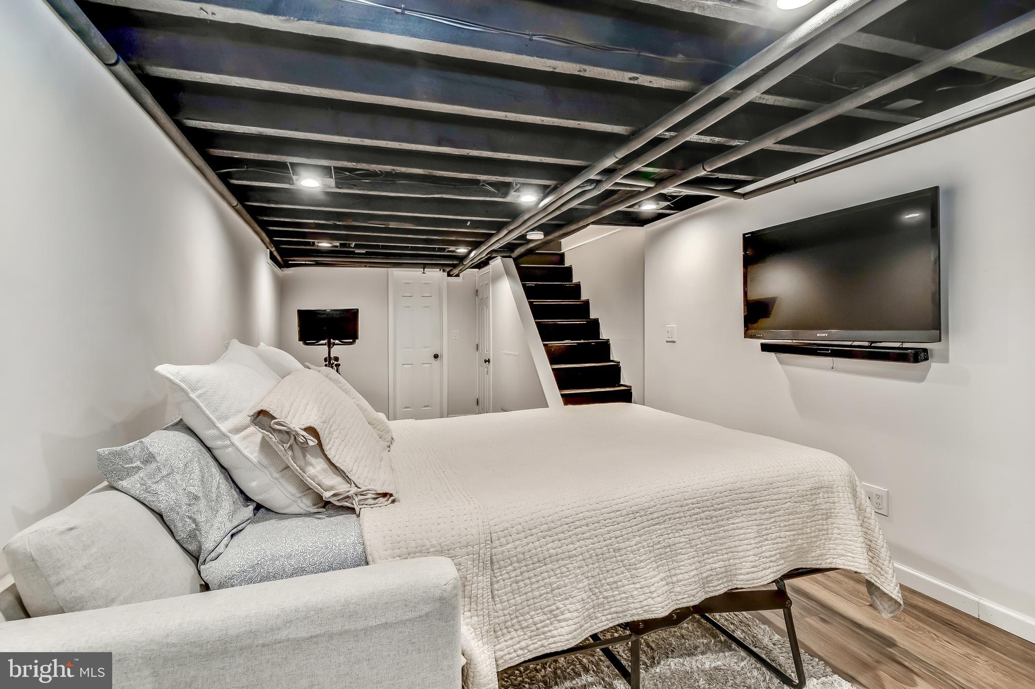 PASSYUNK SQUARE - Residential