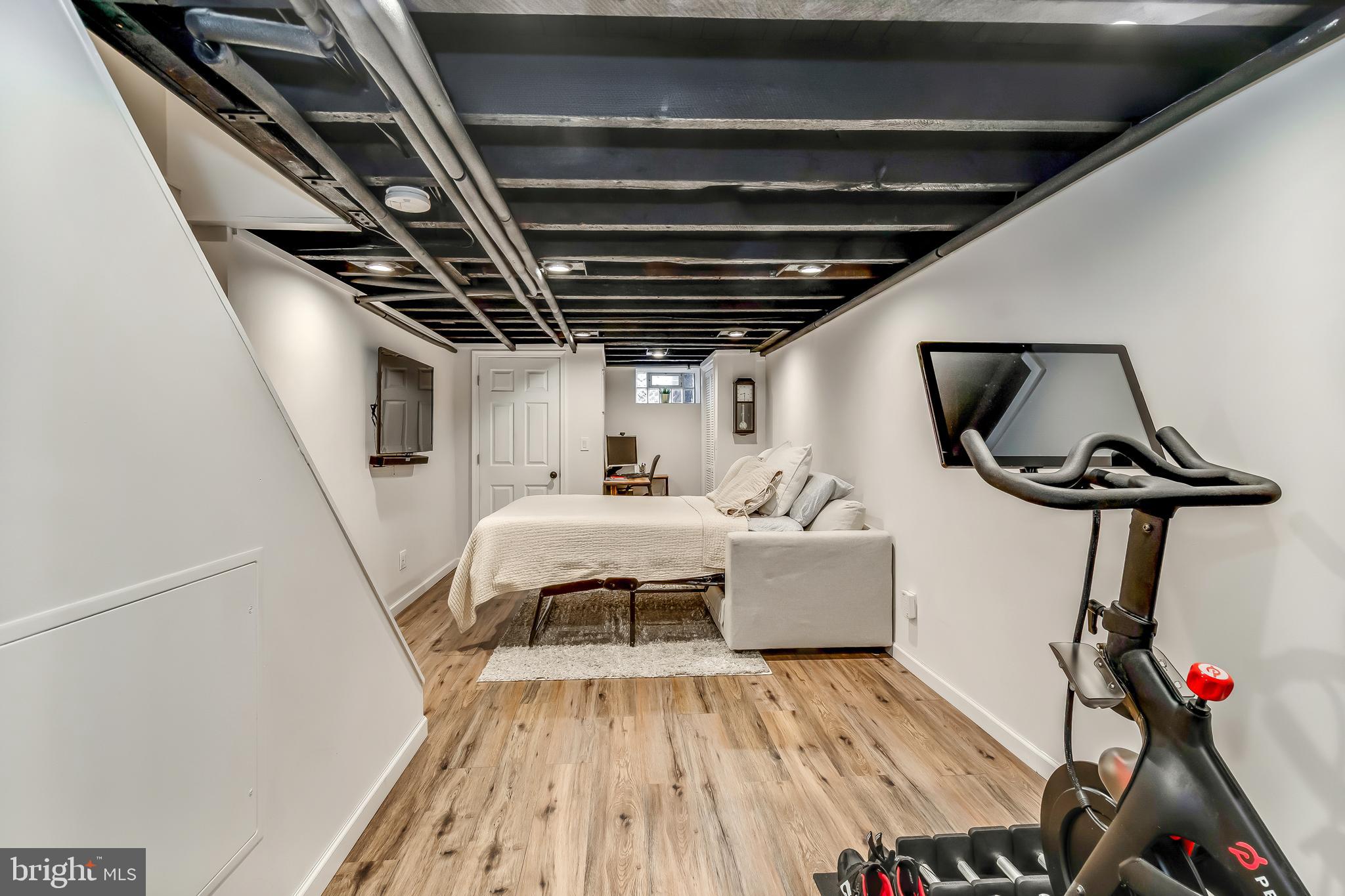 PASSYUNK SQUARE - Residential