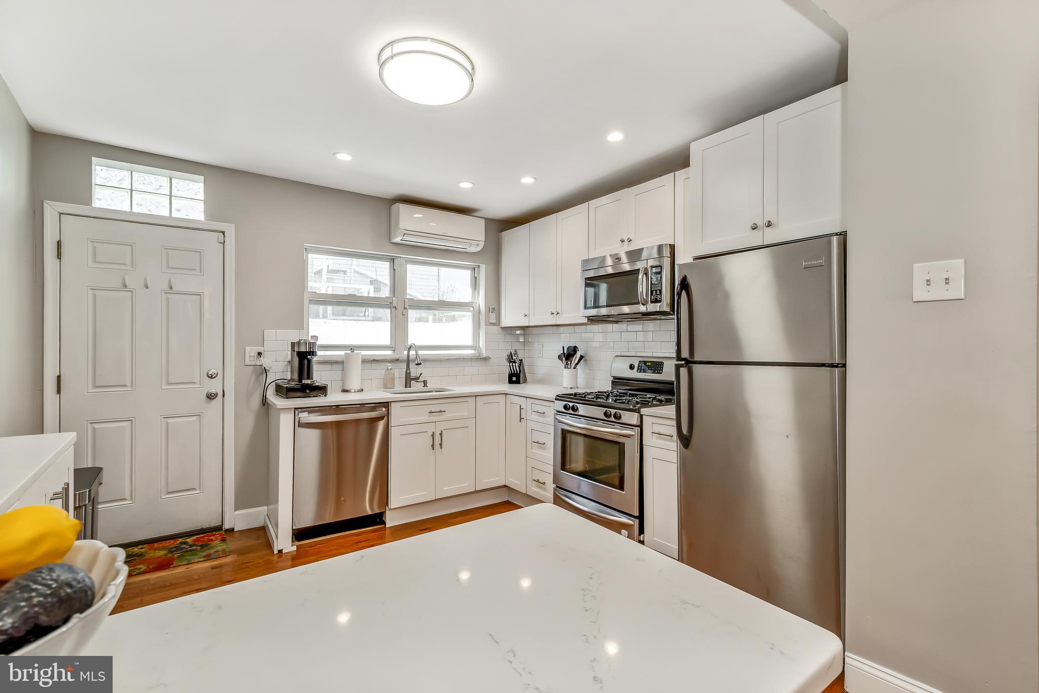 PASSYUNK SQUARE - Residential