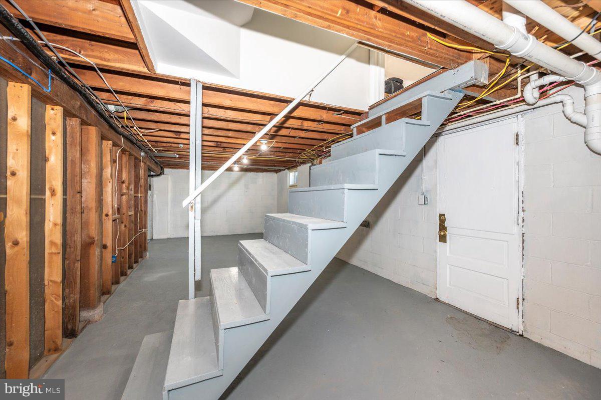 ORCHARD HILLS - Residential