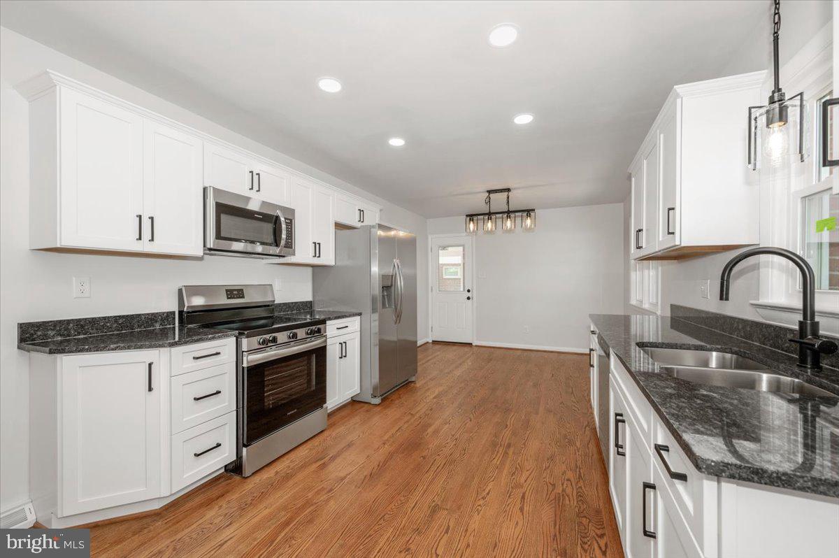 ORCHARD HILLS - Residential