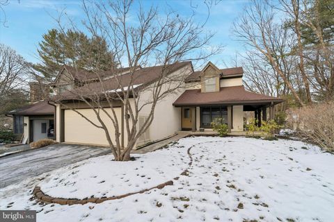 201 SPRINGHOUSE POND CHESTERBROOK PA 19087