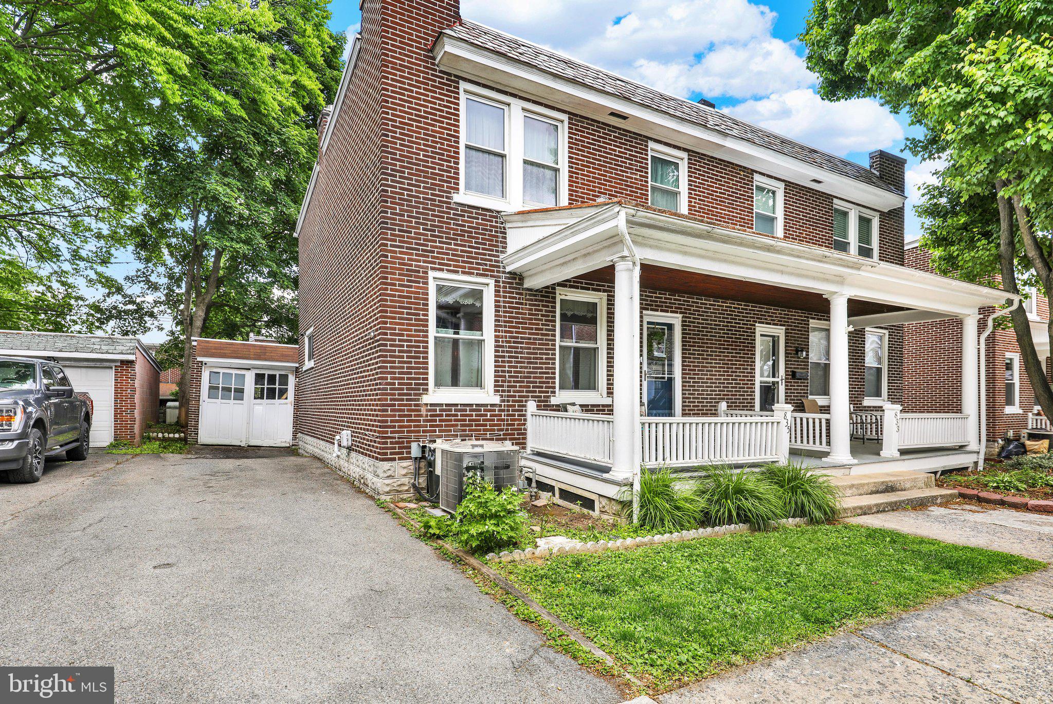 835 OCEAN AVENUE