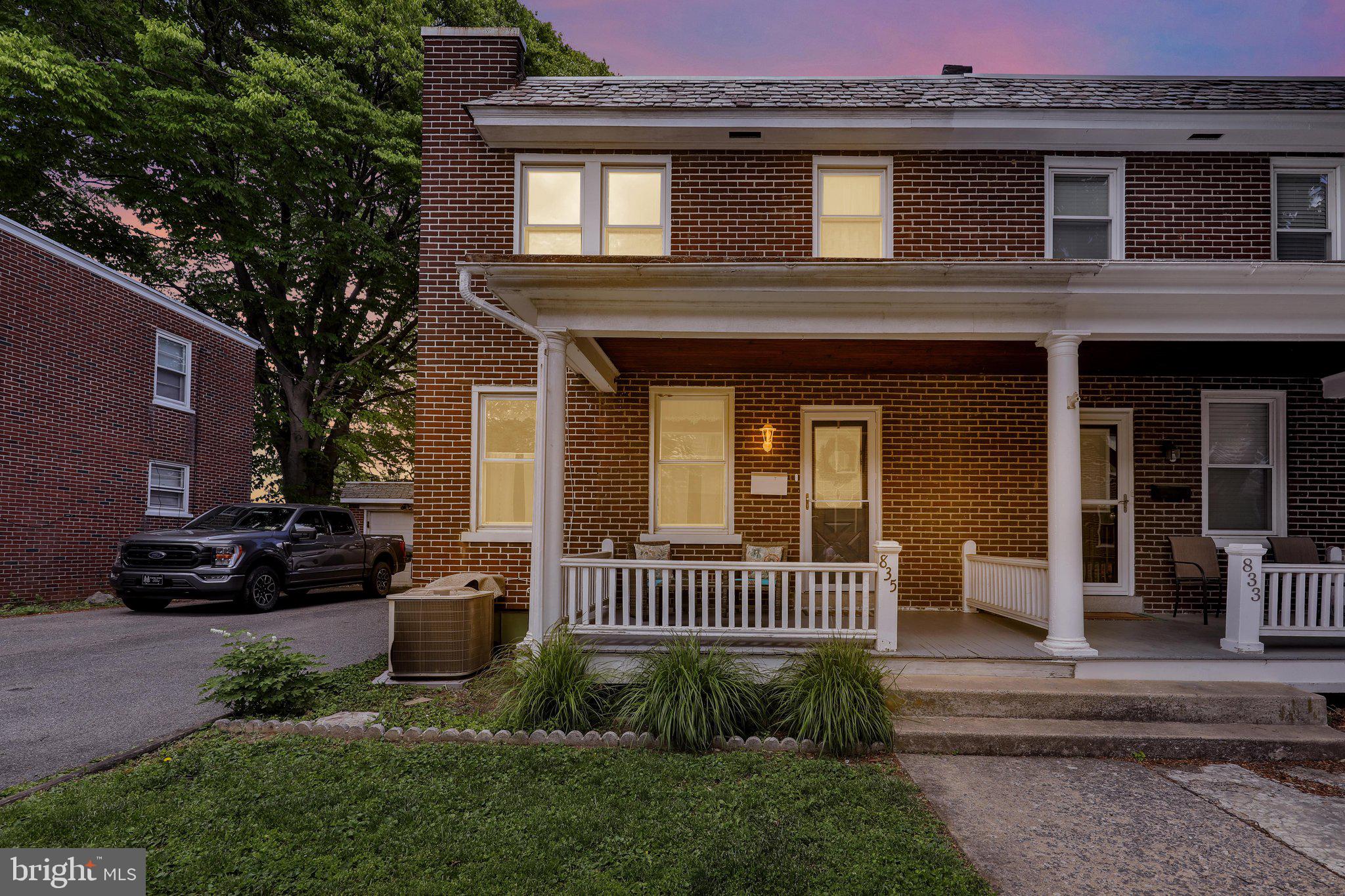 835 OCEAN AVENUE