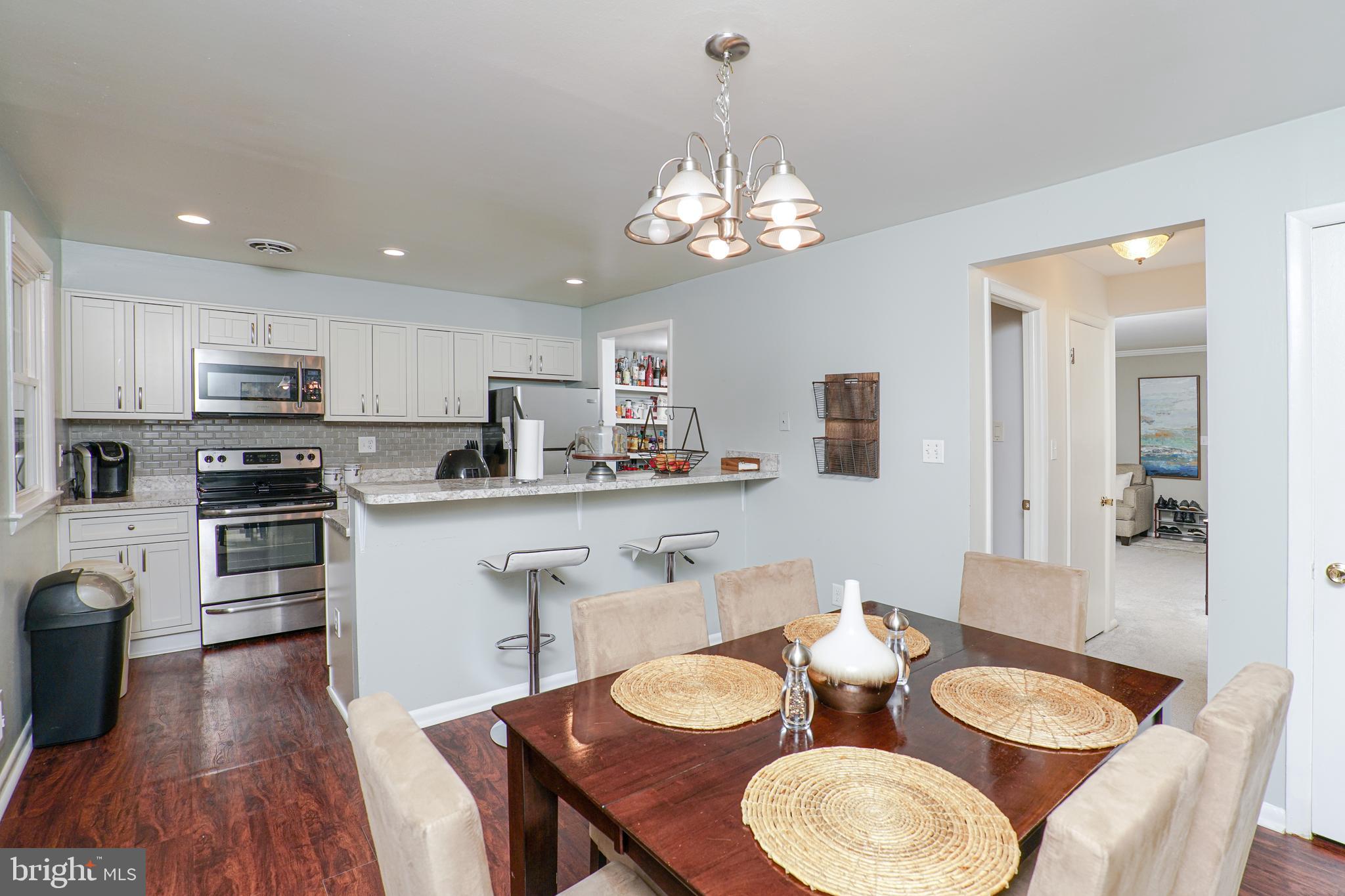 BEECHWOOD SQUARE - Residential