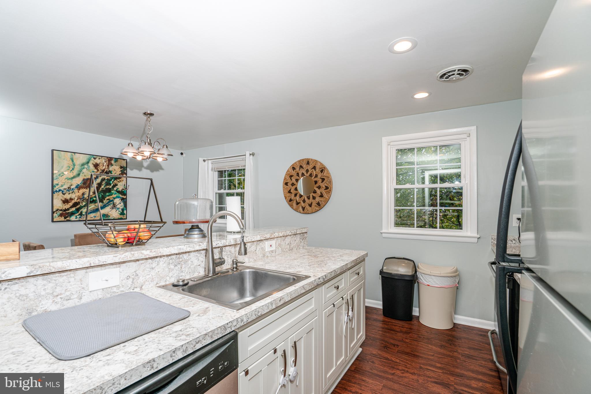 BEECHWOOD SQUARE - Residential