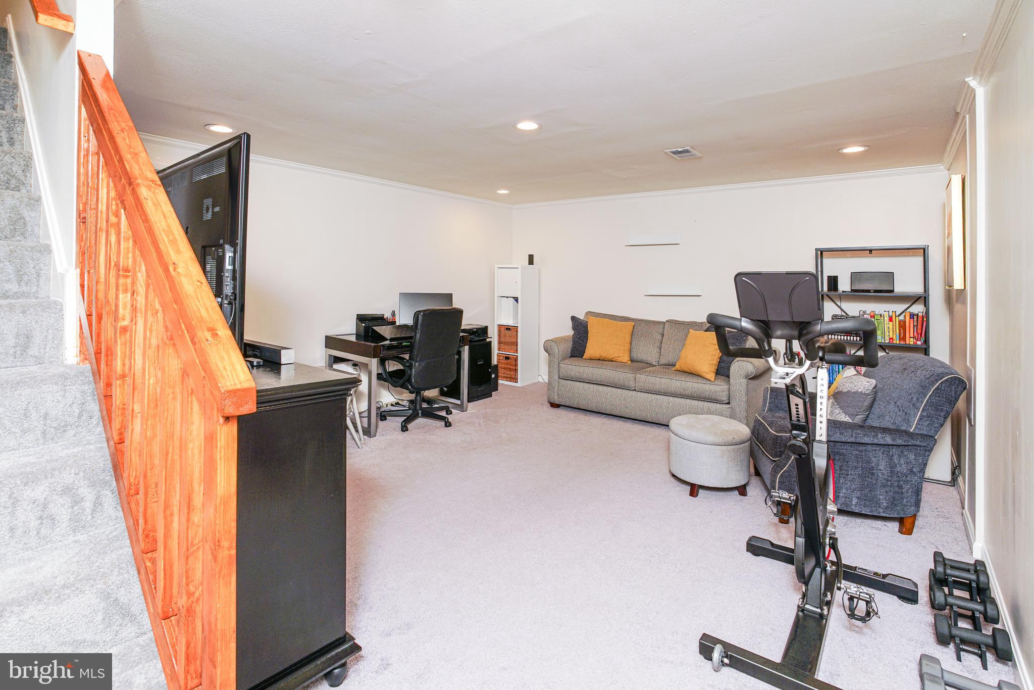 BEECHWOOD SQUARE - Residential