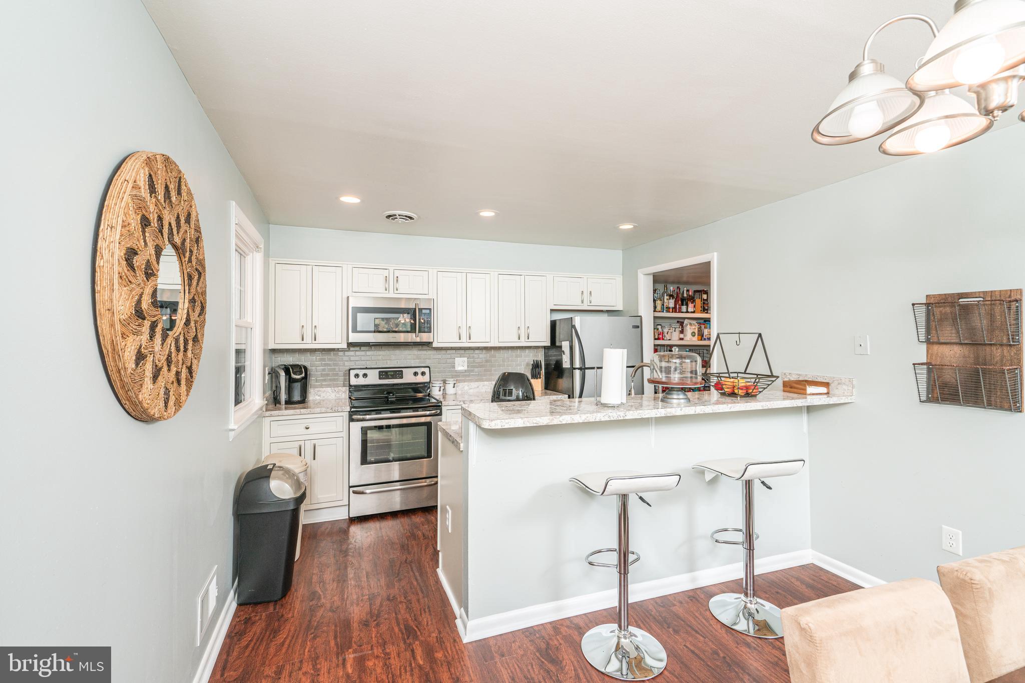 BEECHWOOD SQUARE - Residential