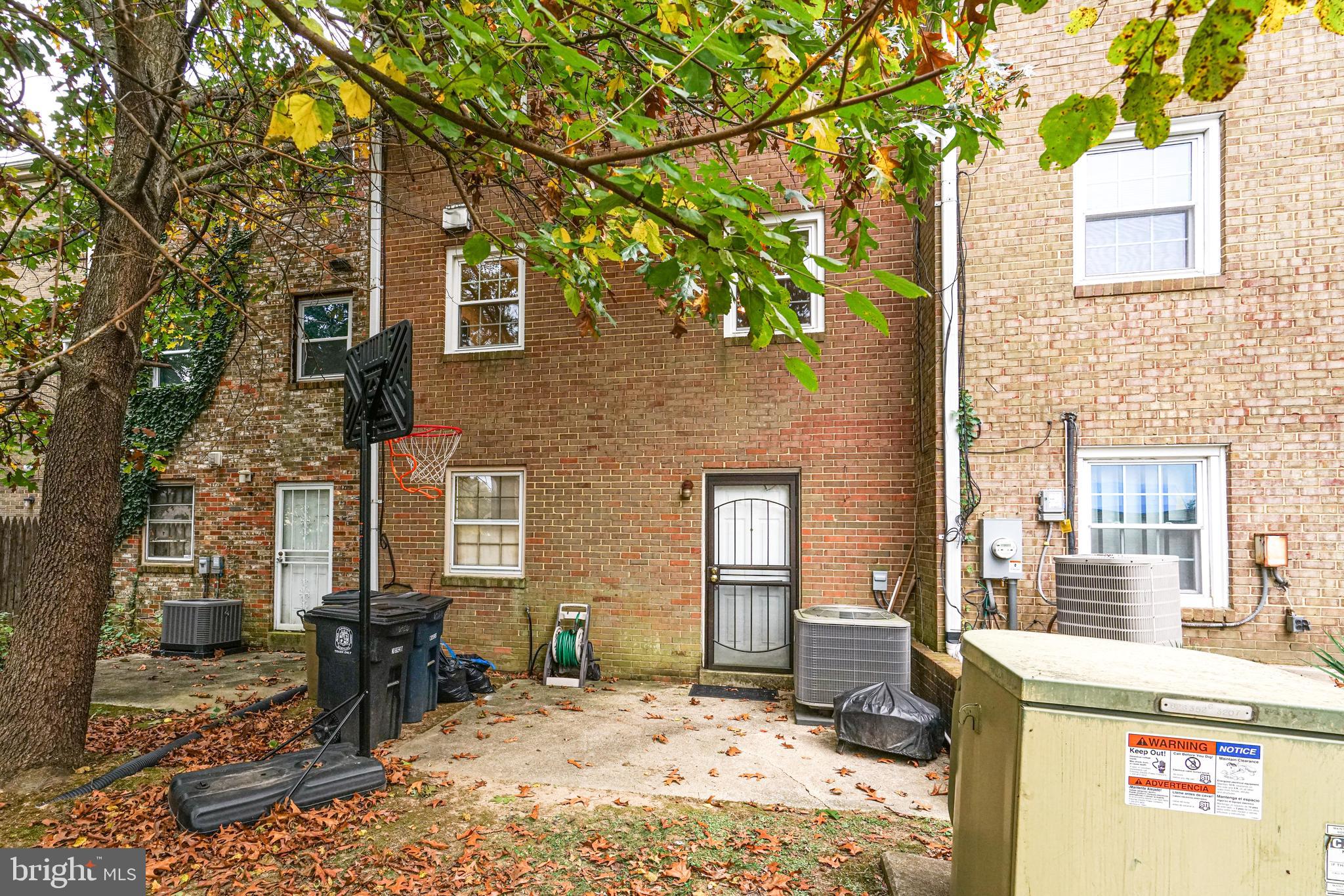 BEECHWOOD SQUARE - Residential