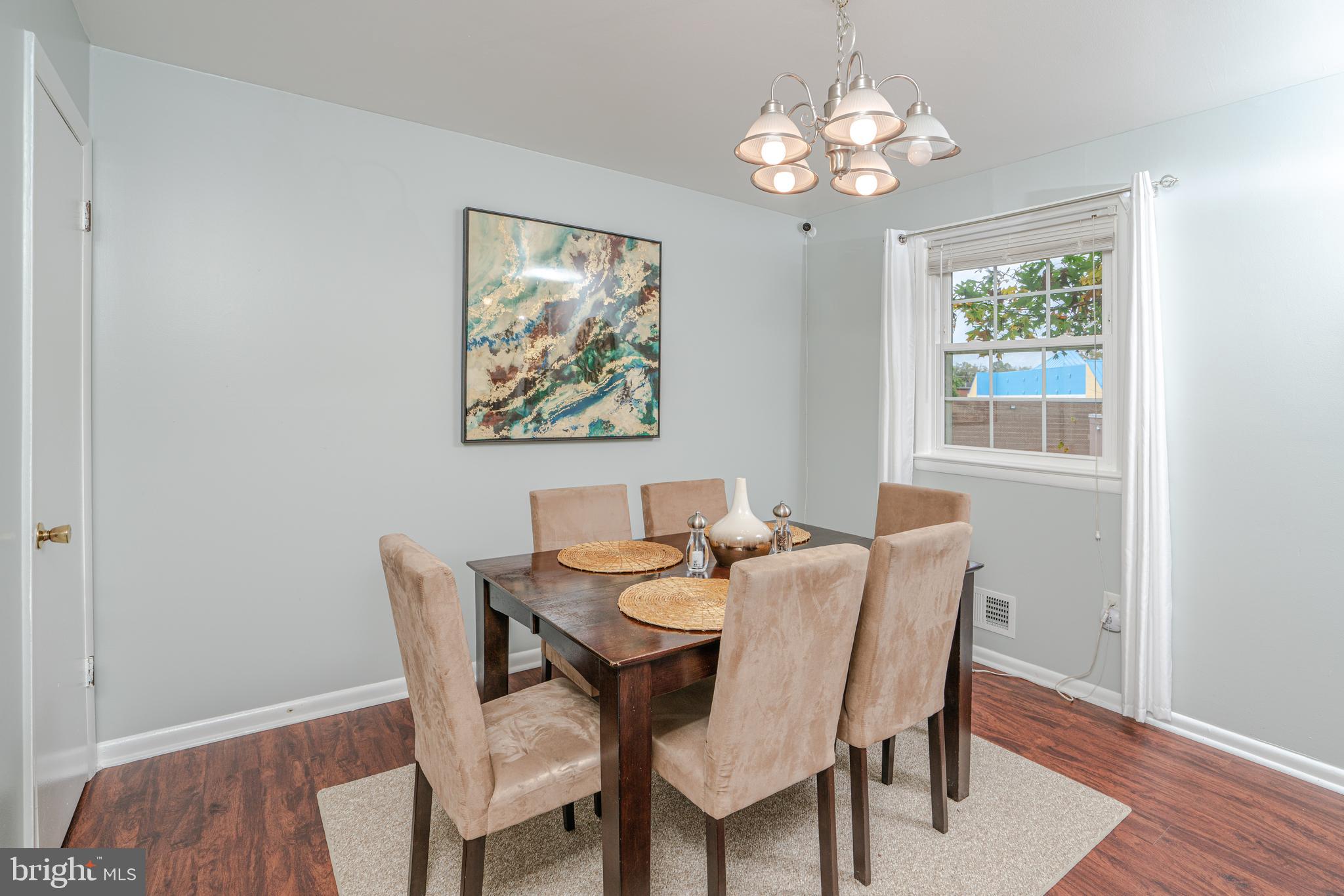 BEECHWOOD SQUARE - Residential