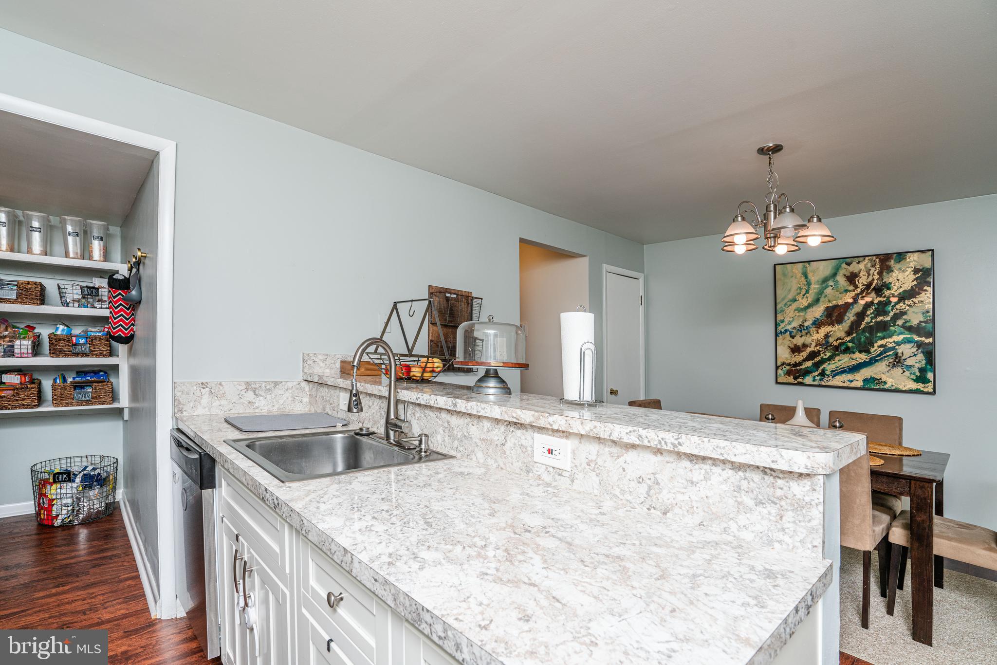 BEECHWOOD SQUARE - Residential