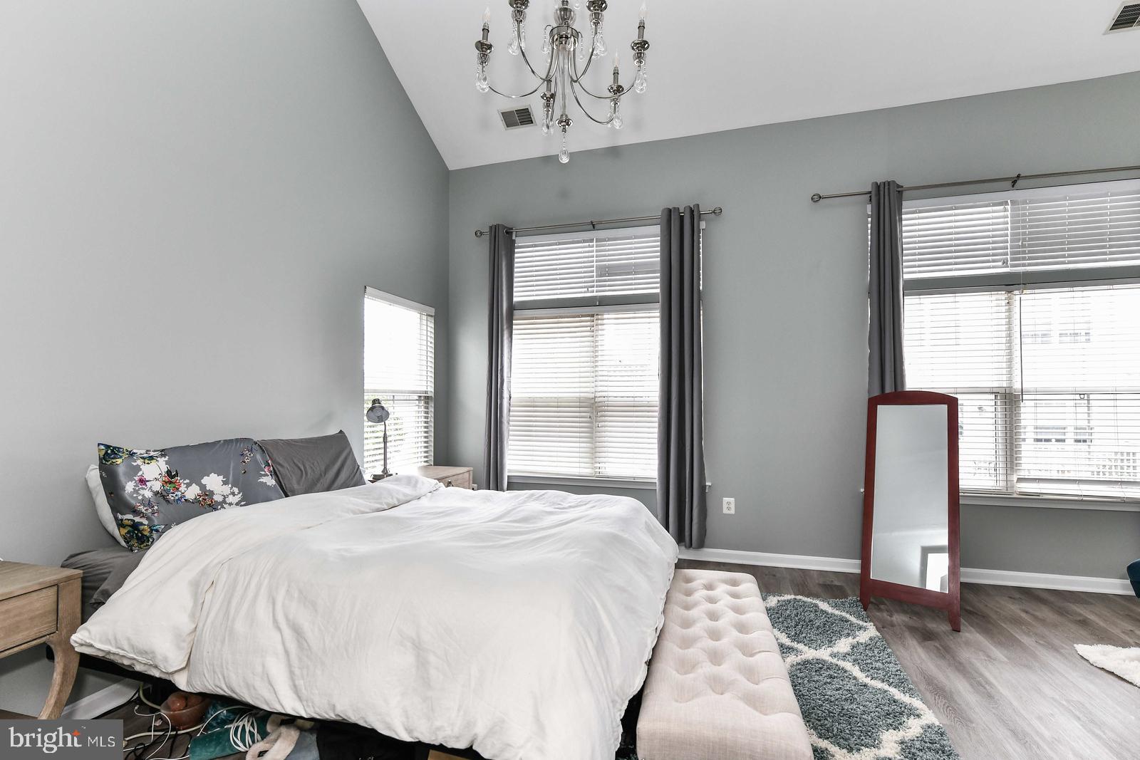 CAMERON STATION - Residential