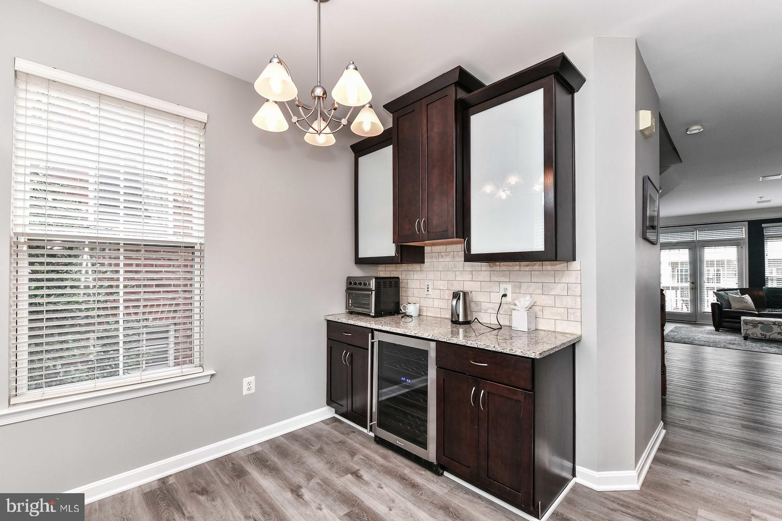 CAMERON STATION - Residential