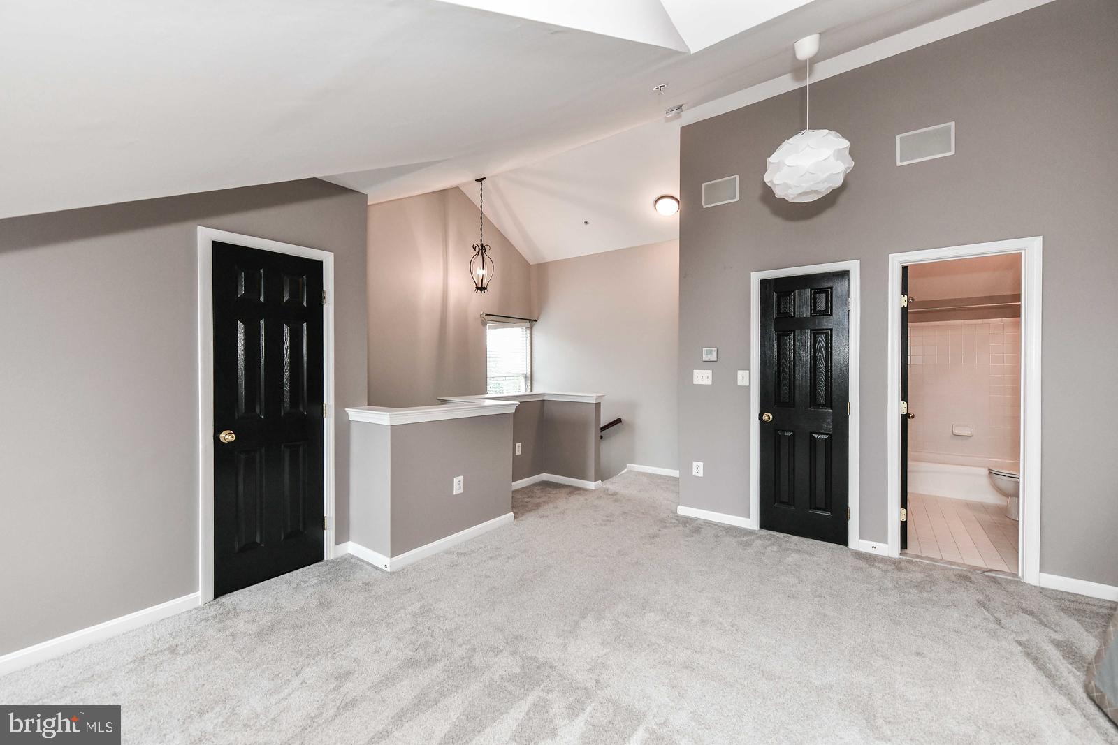 CAMERON STATION - Residential