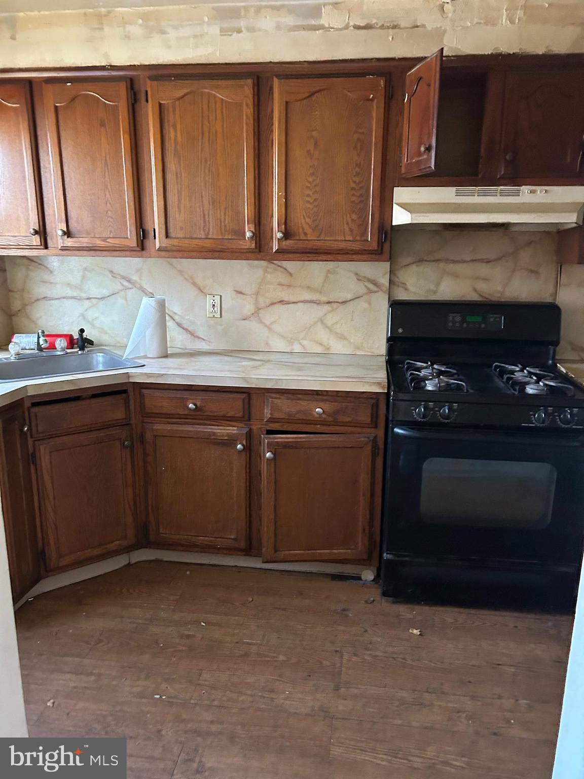 MORAVIA PARK - Residential