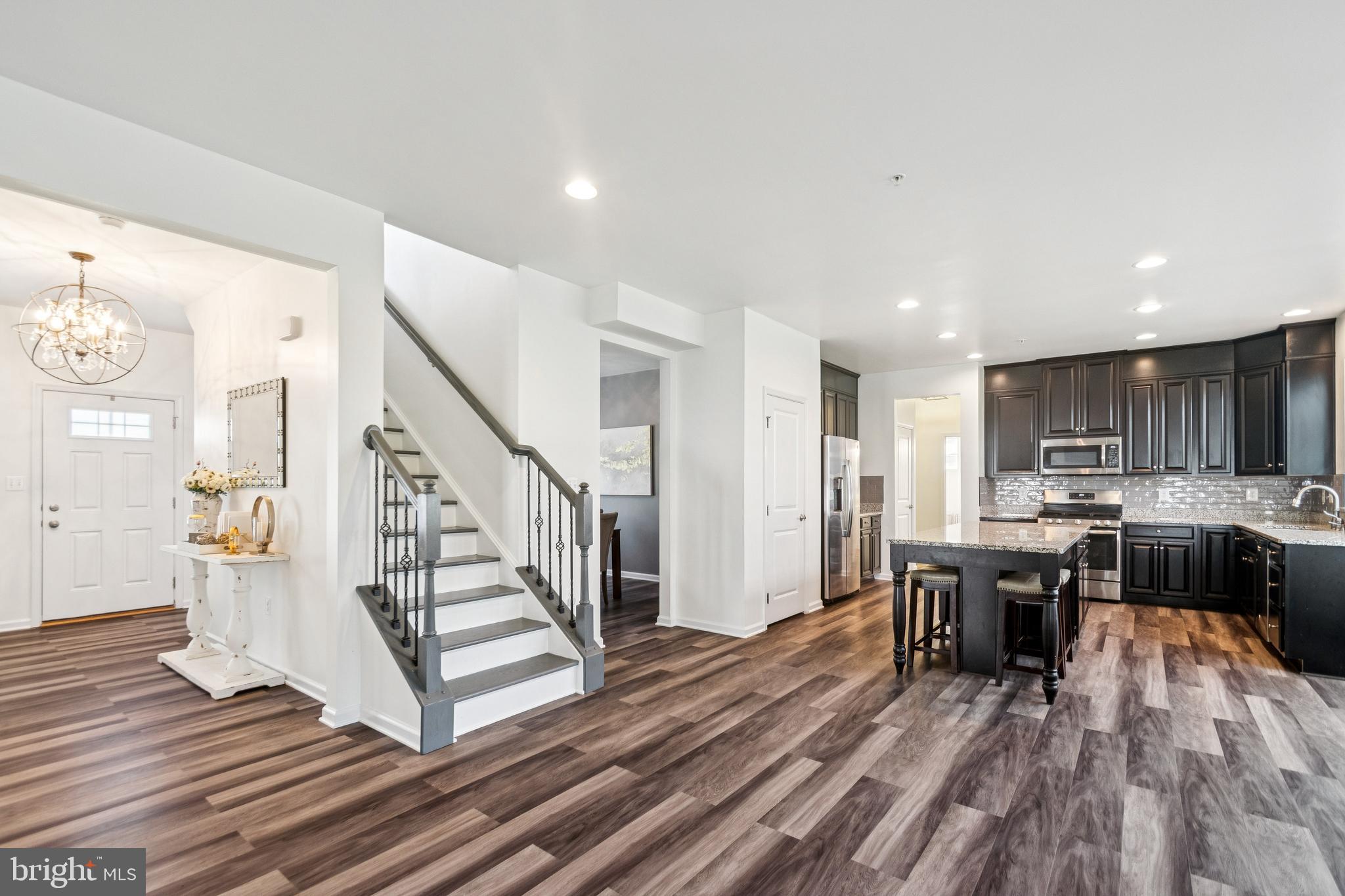 OAK CREEK CLUB - Residential