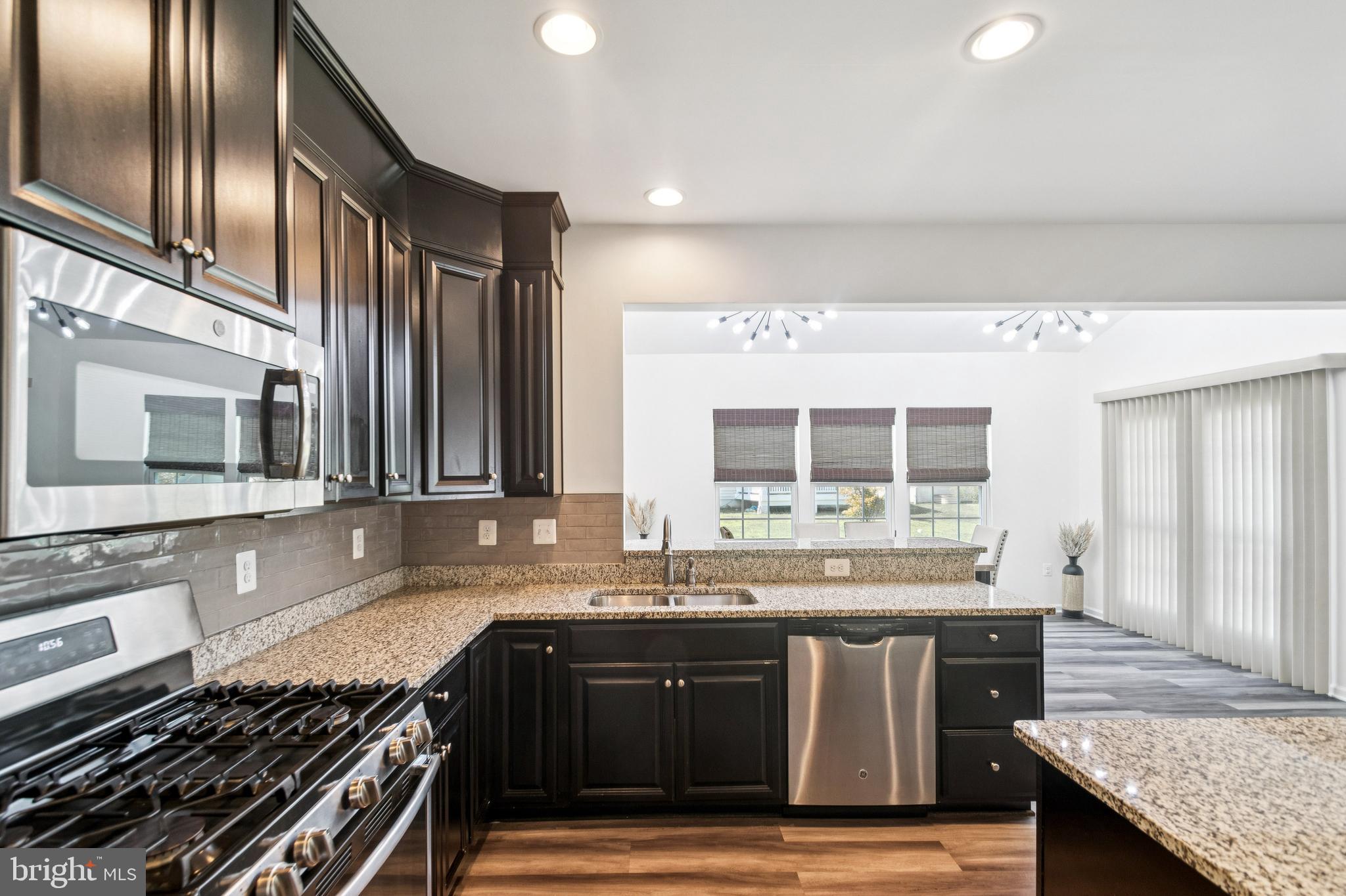 OAK CREEK CLUB - Residential