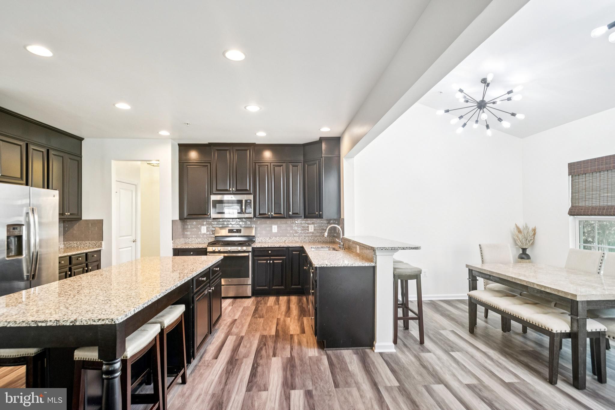 OAK CREEK CLUB - Residential