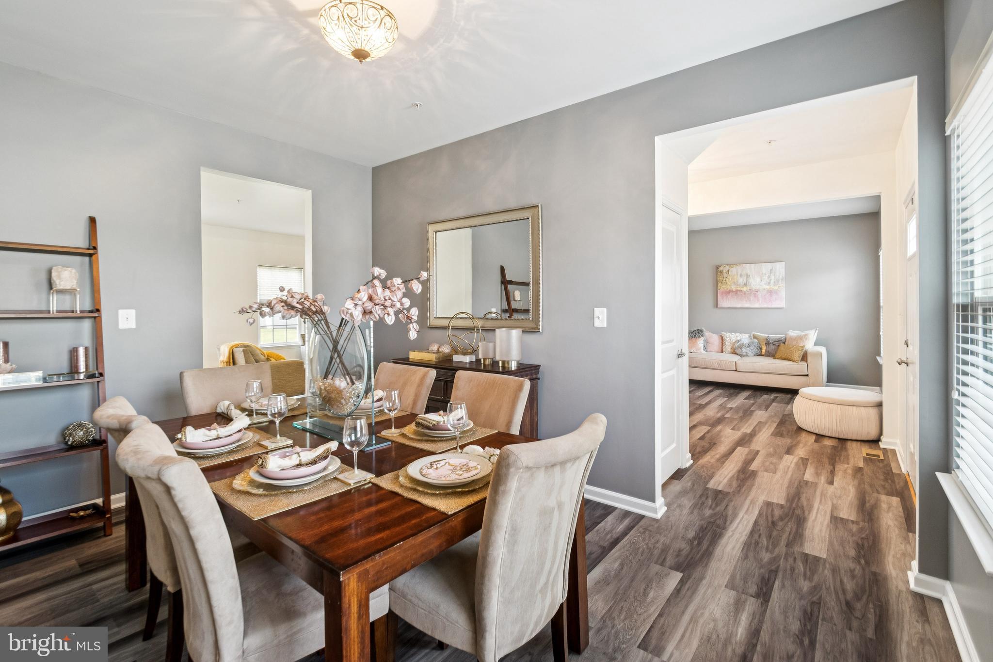 OAK CREEK CLUB - Residential