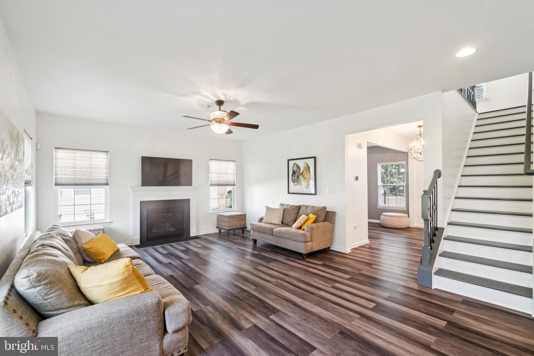 OAK CREEK CLUB - Residential