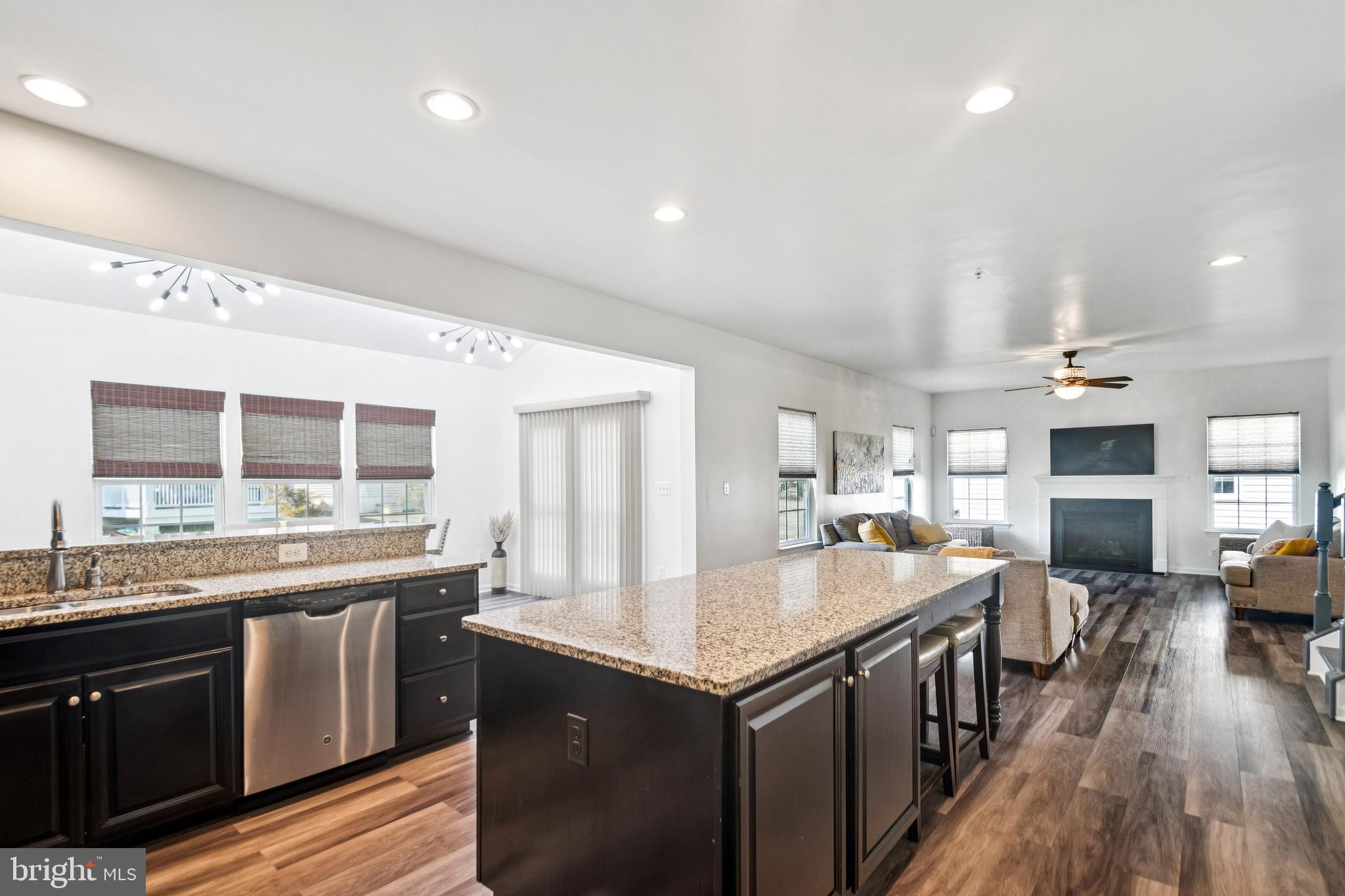 OAK CREEK CLUB - Residential