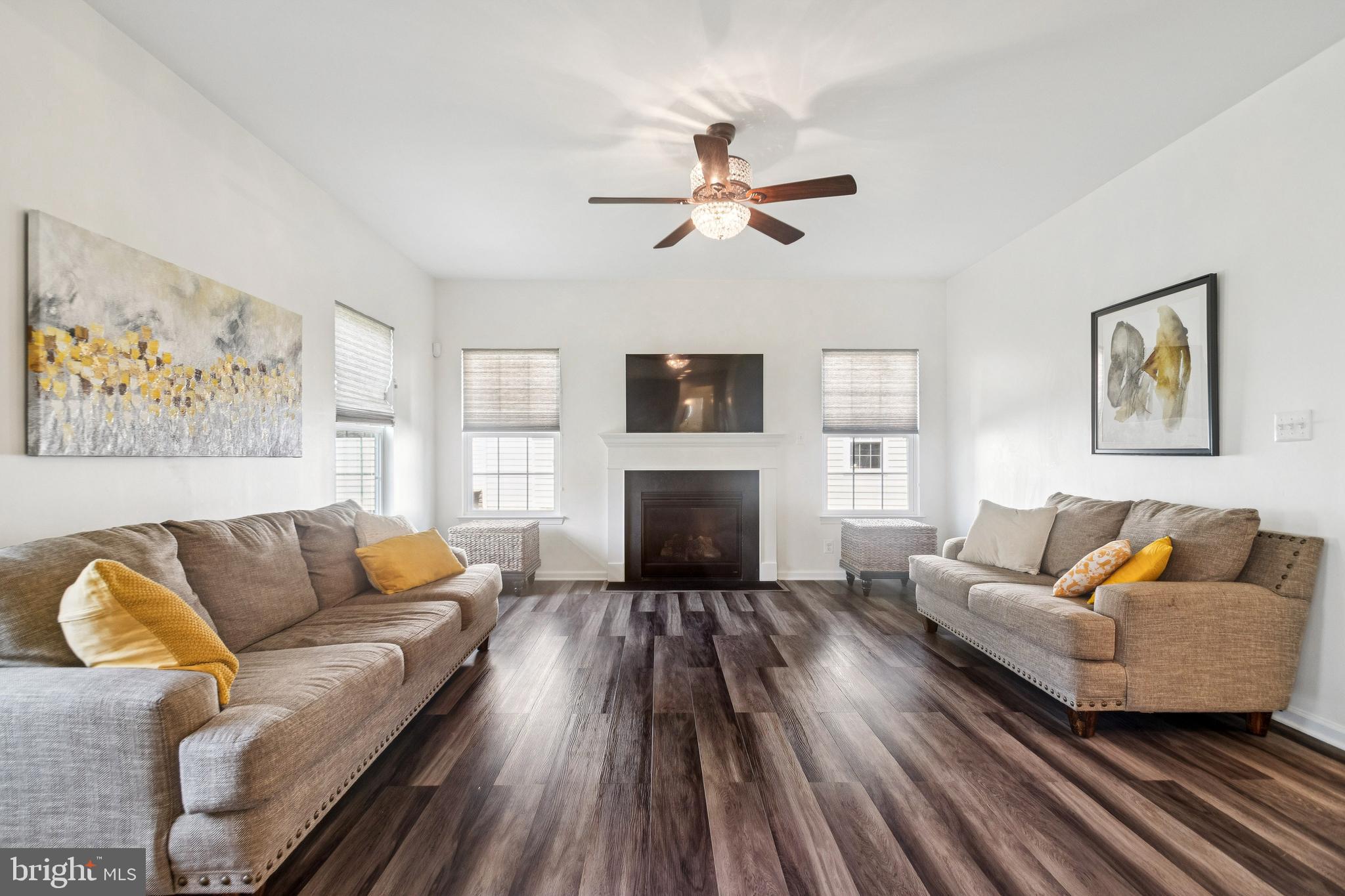 OAK CREEK CLUB - Residential