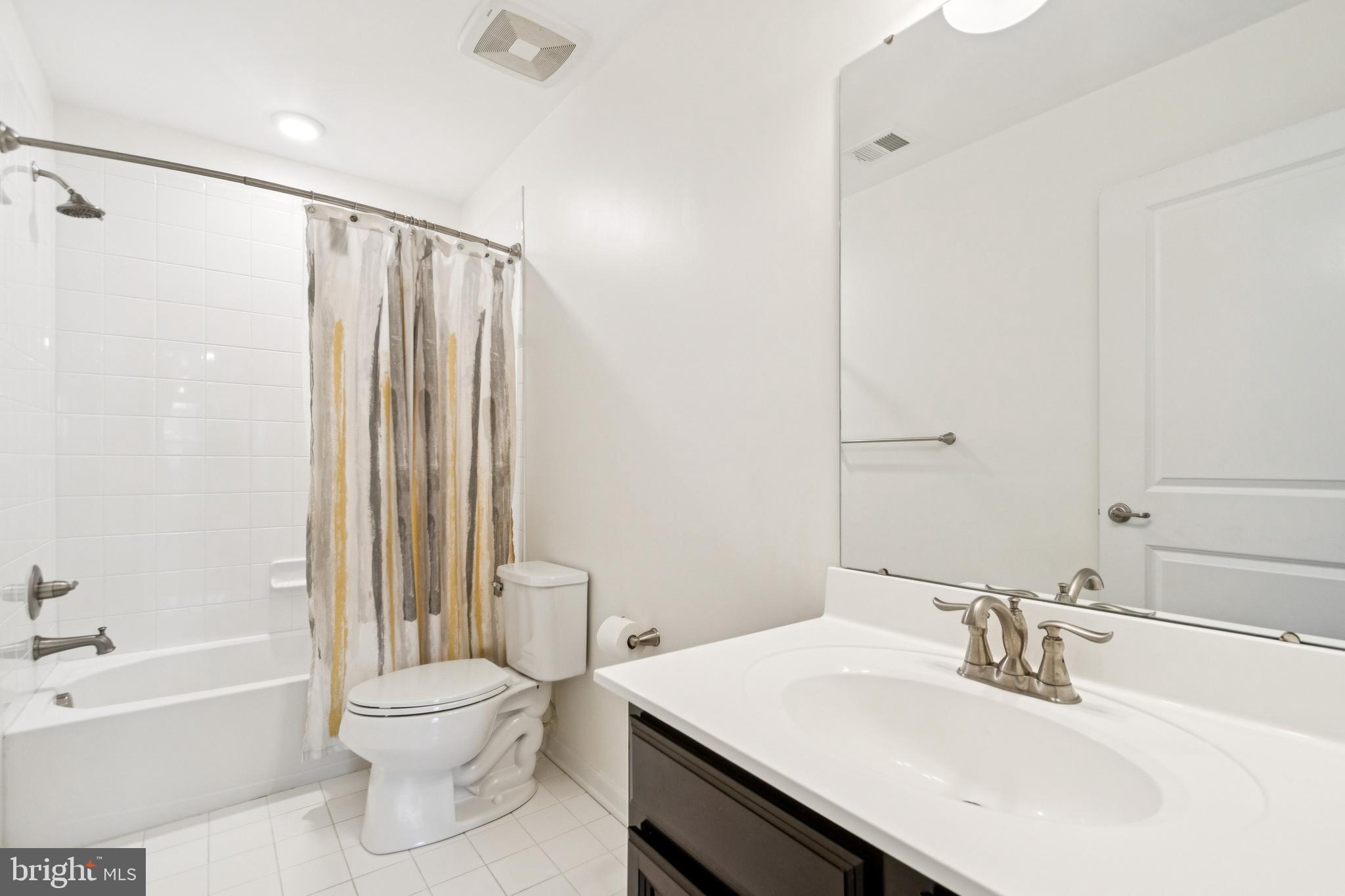 OAK CREEK CLUB - Residential