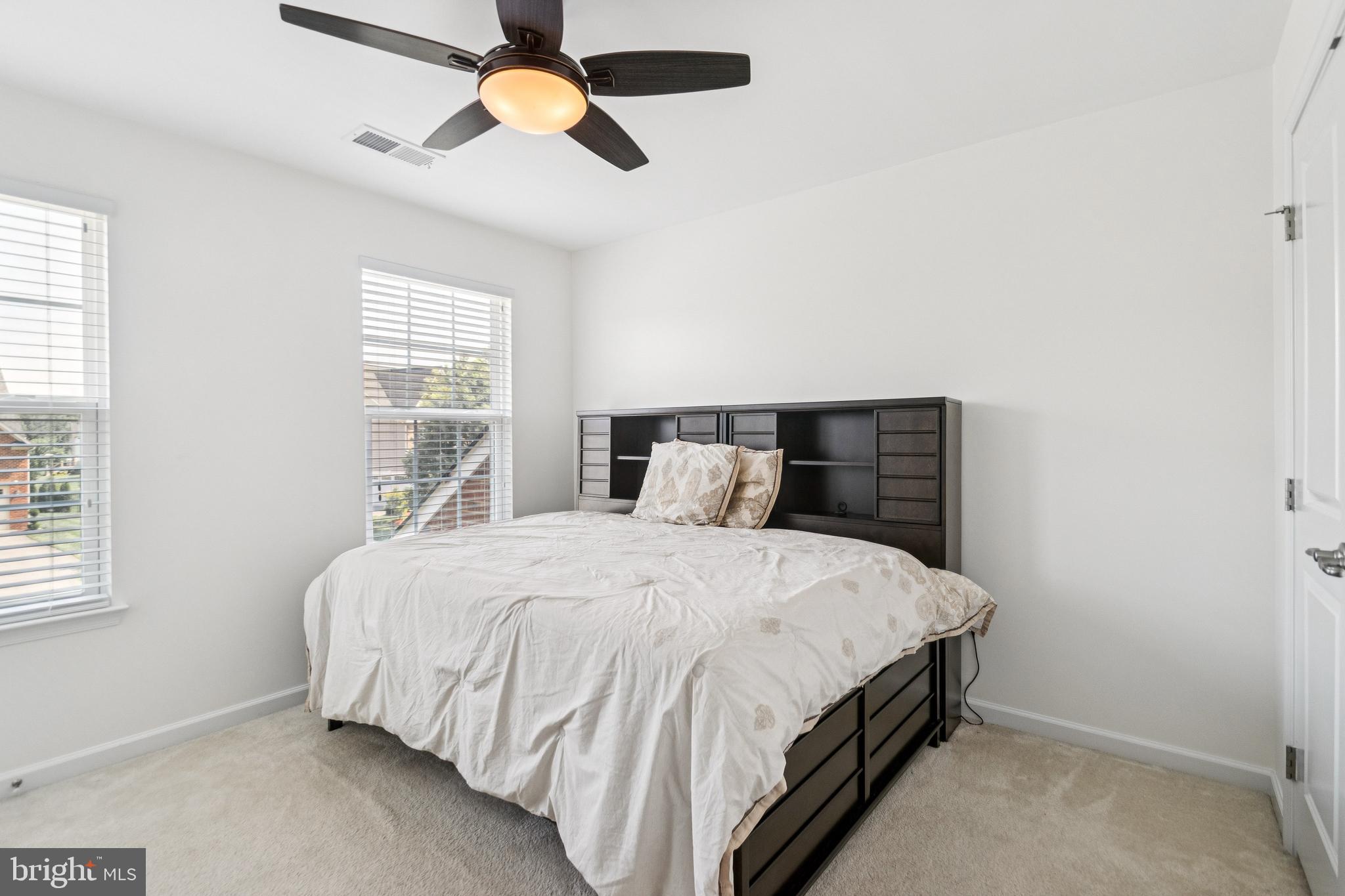 OAK CREEK CLUB - Residential