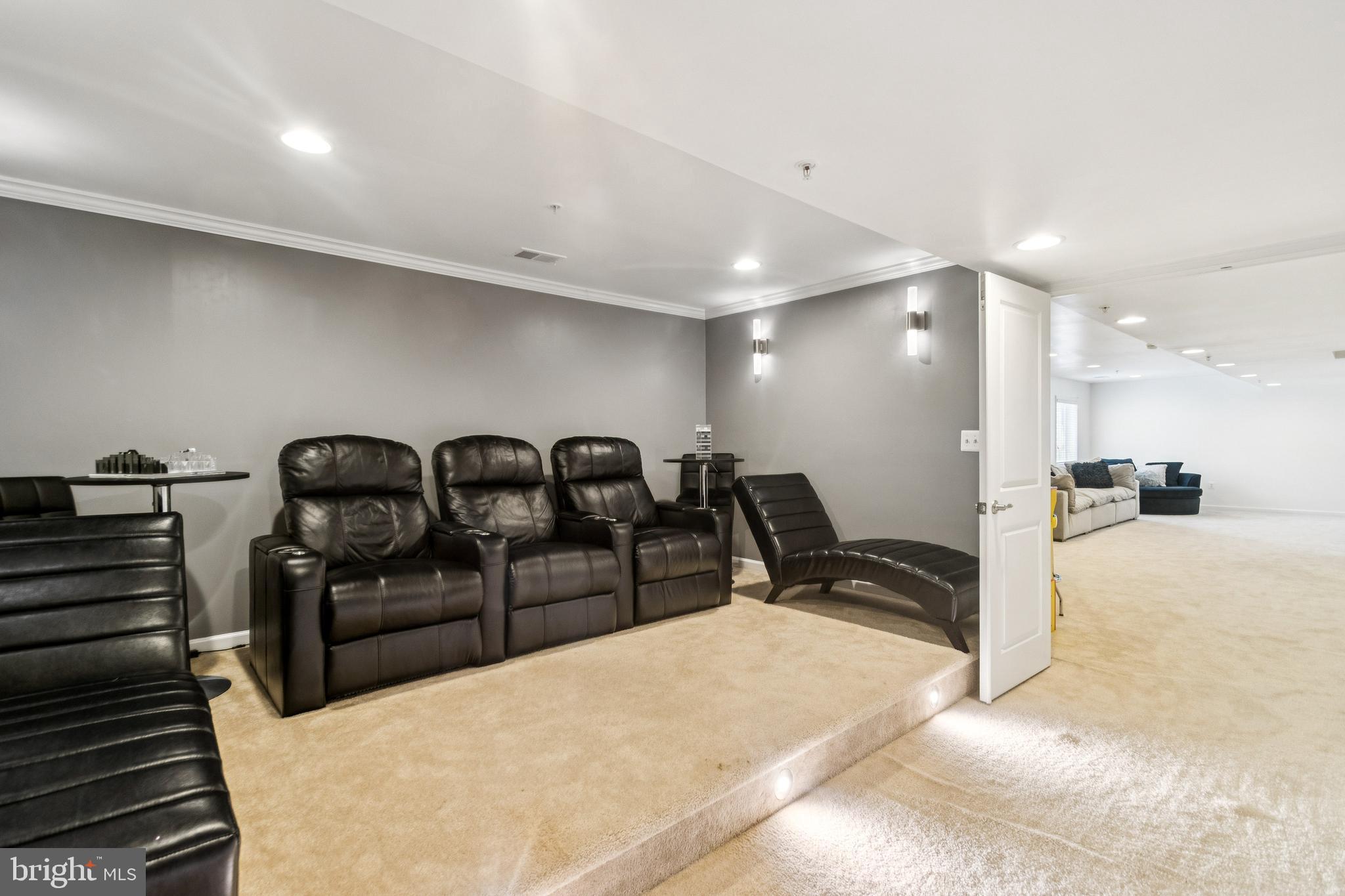 OAK CREEK CLUB - Residential