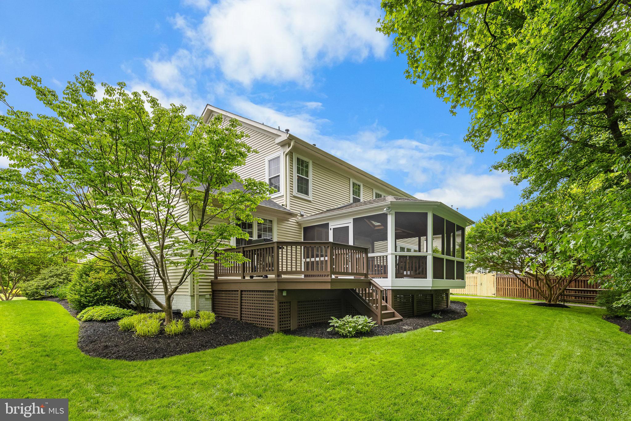 EDGE HILL - Residential