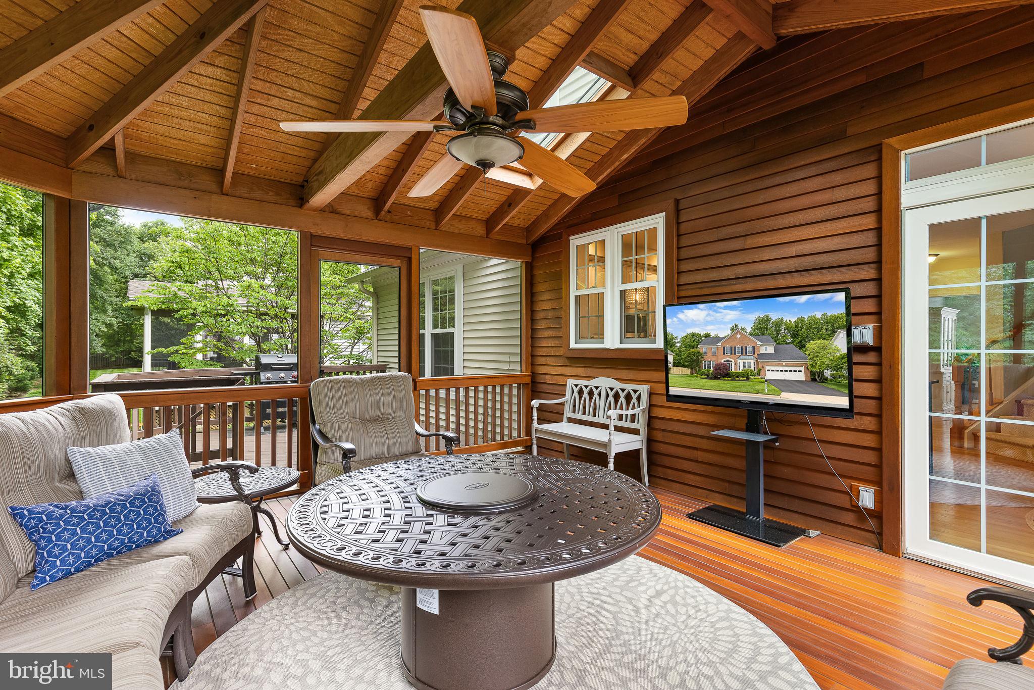 EDGE HILL - Residential