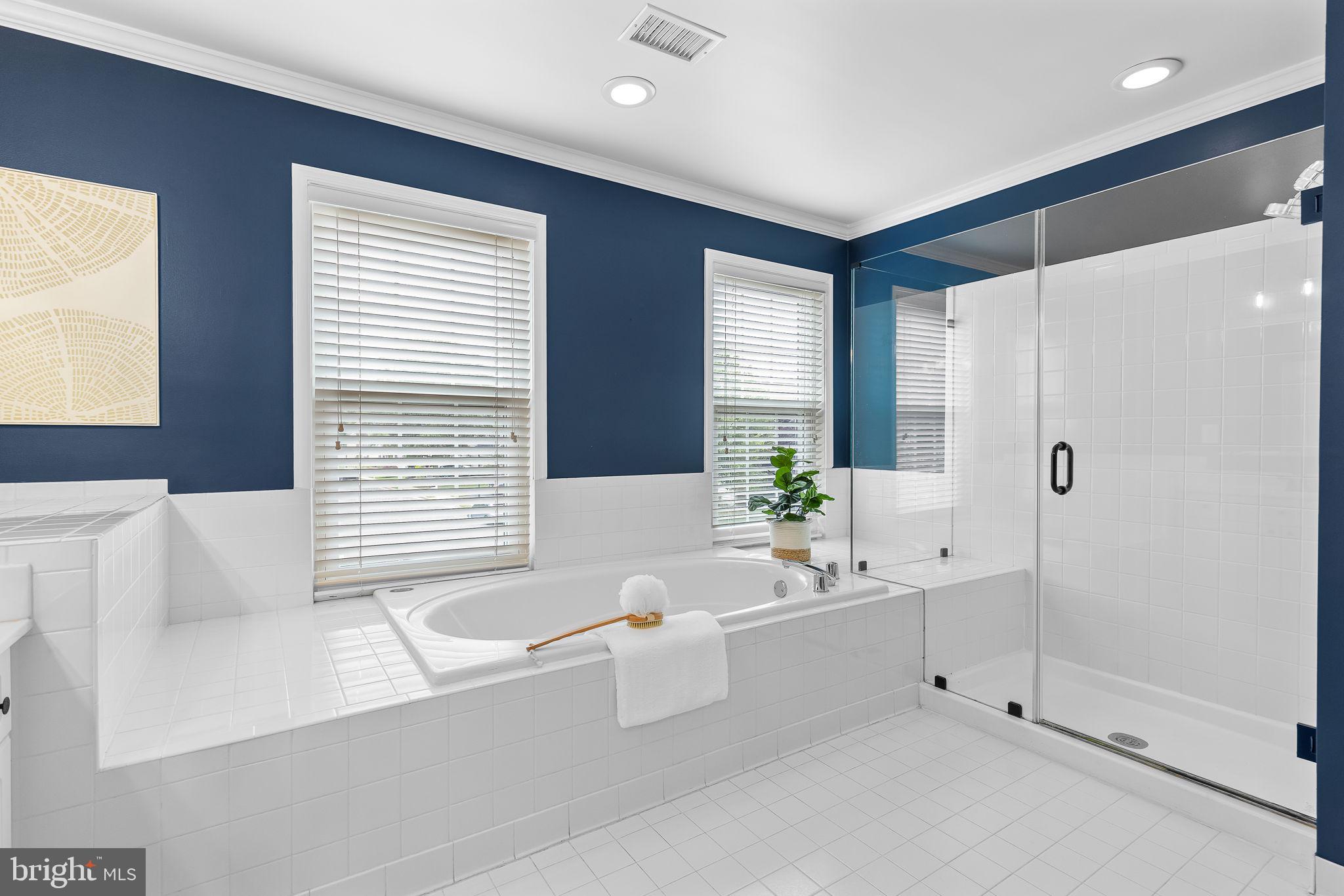 EDGE HILL - Residential