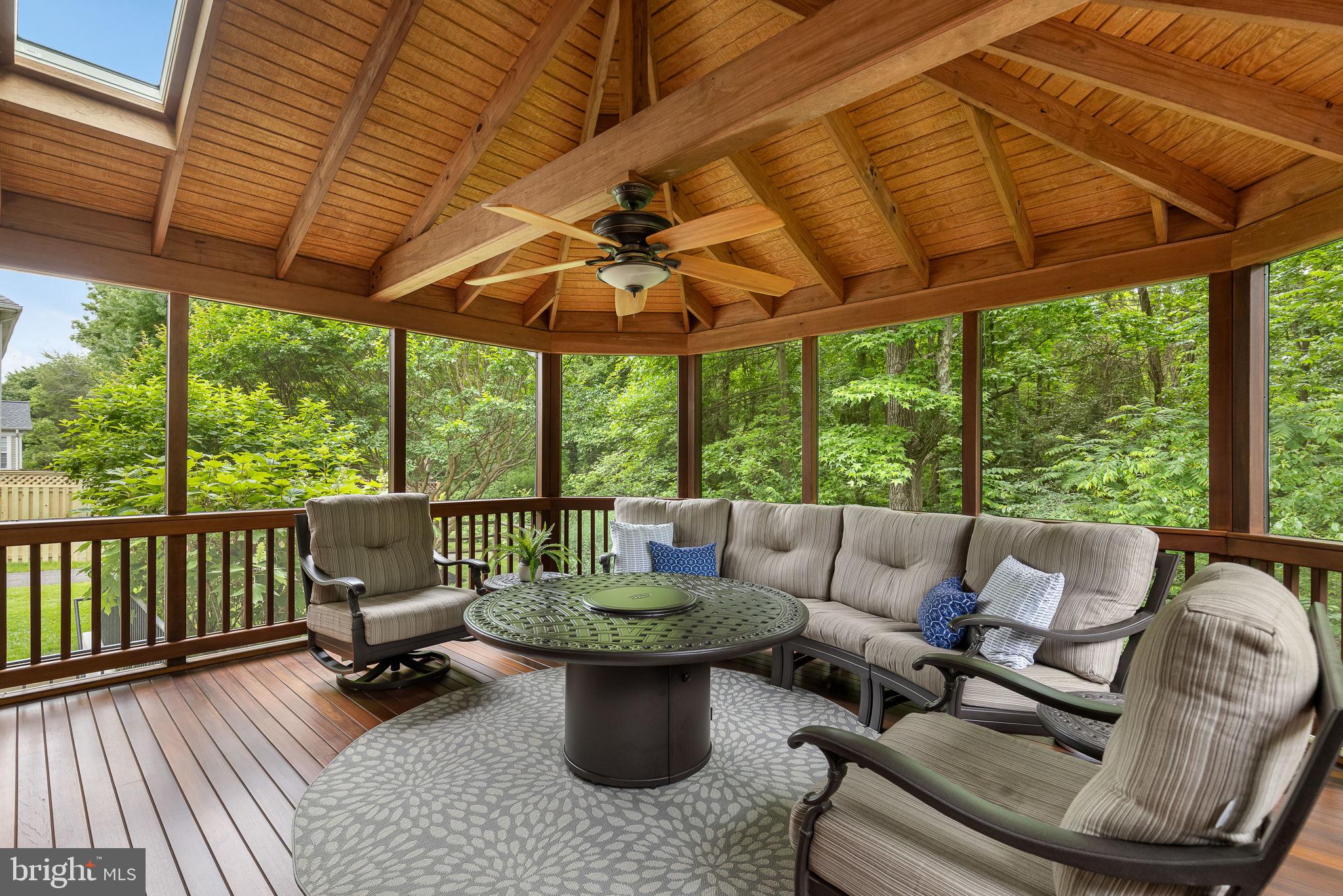 EDGE HILL - Residential