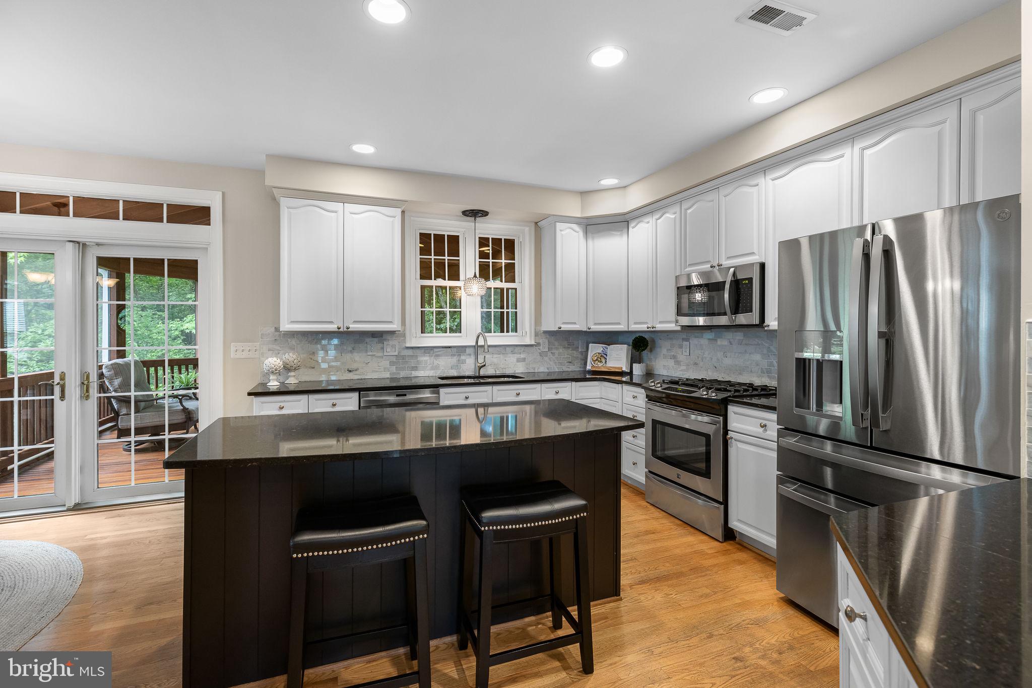 EDGE HILL - Residential