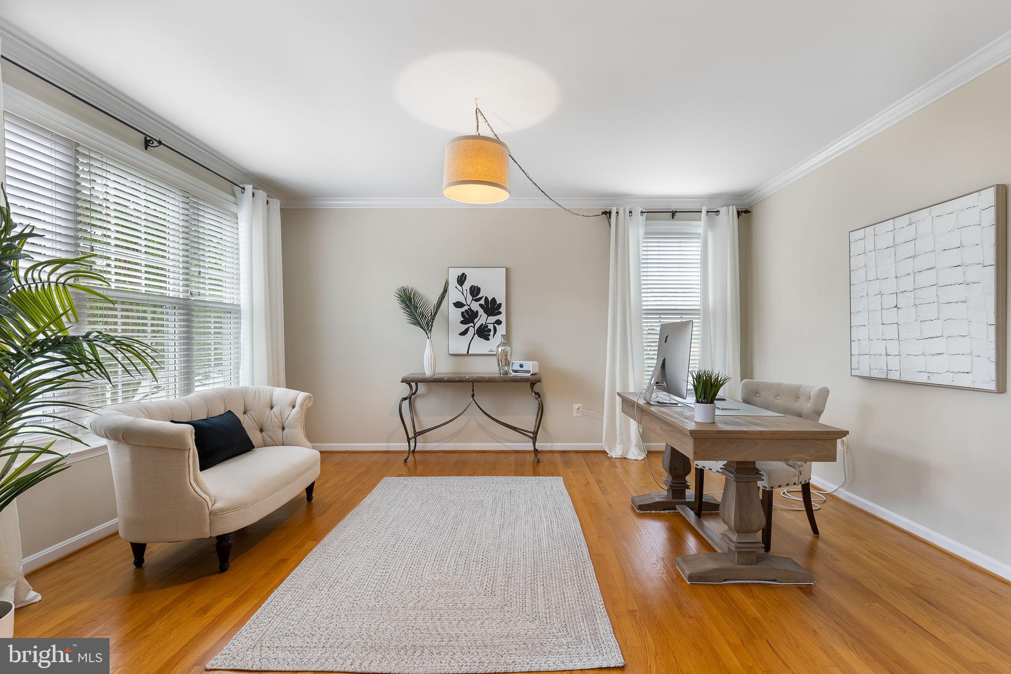 EDGE HILL - Residential