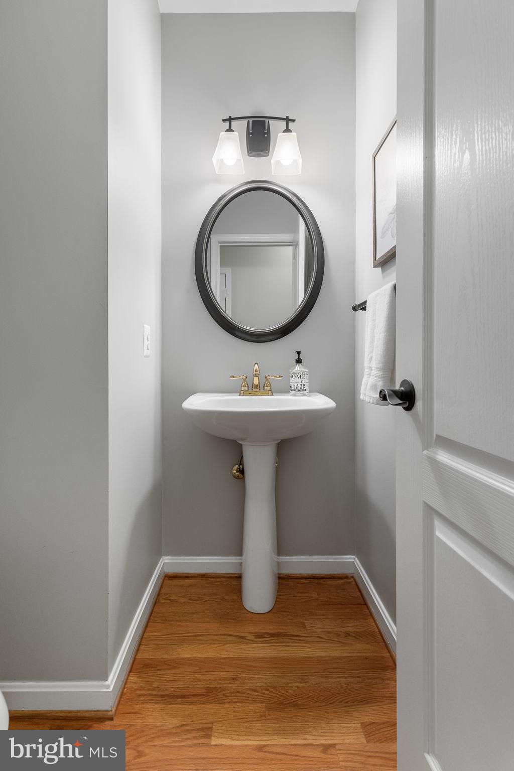 EDGE HILL - Residential