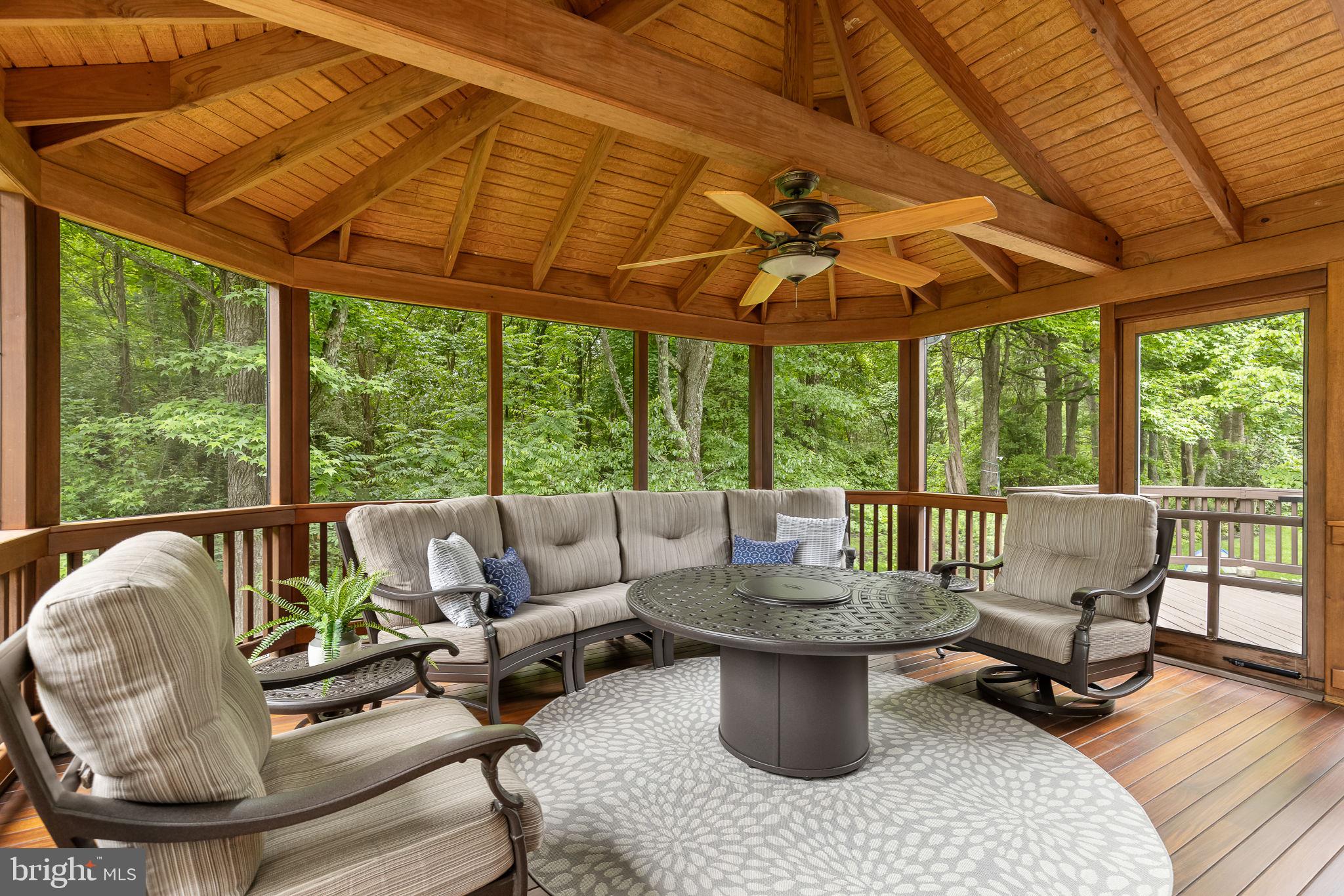 EDGE HILL - Residential