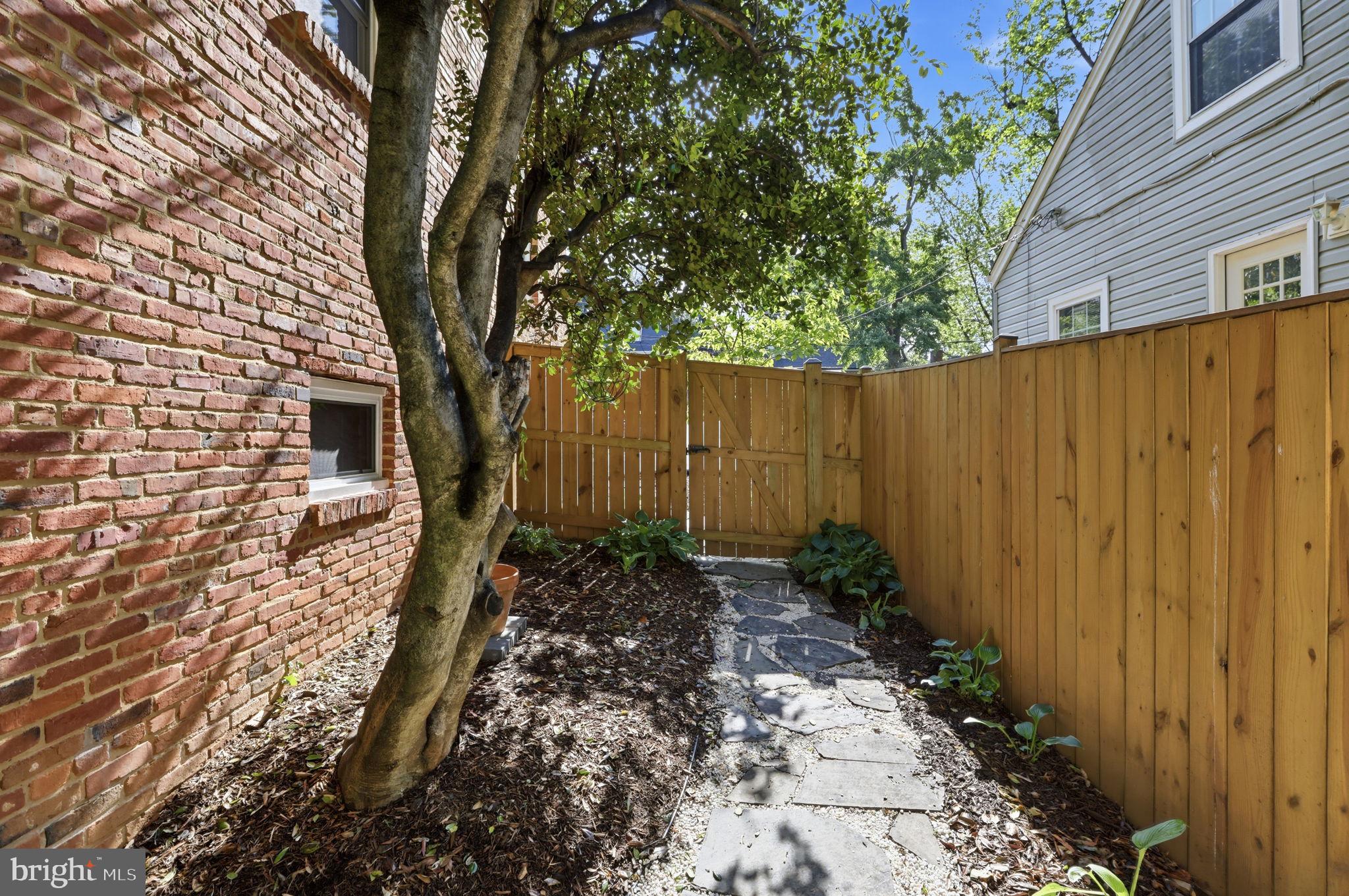 GREENWAY DOWNS - Residential