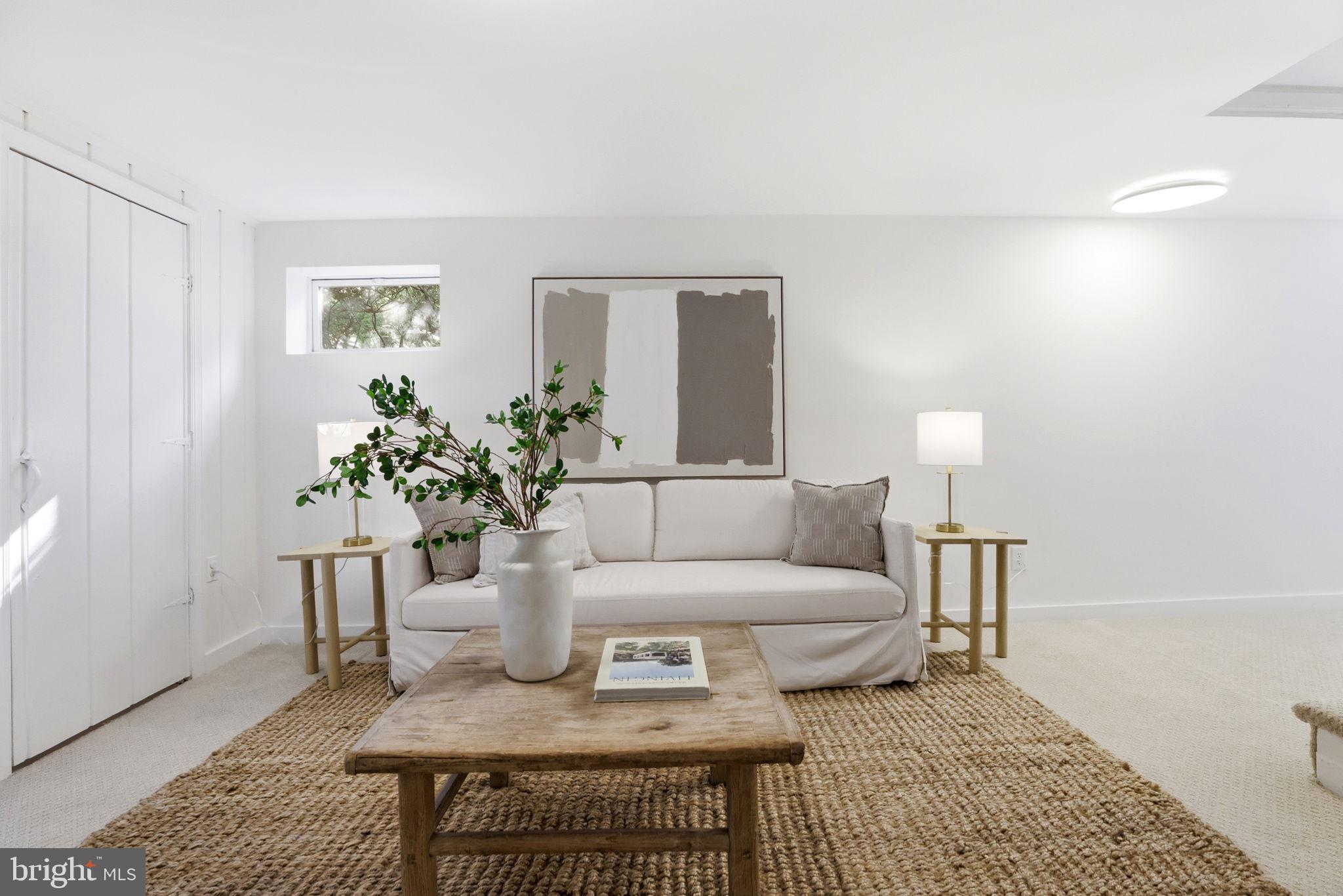 GREENWAY DOWNS - Residential