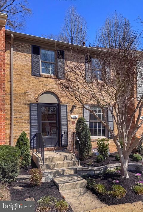 9612 LINDENBROOK STREET FAIRFAX VA 22031