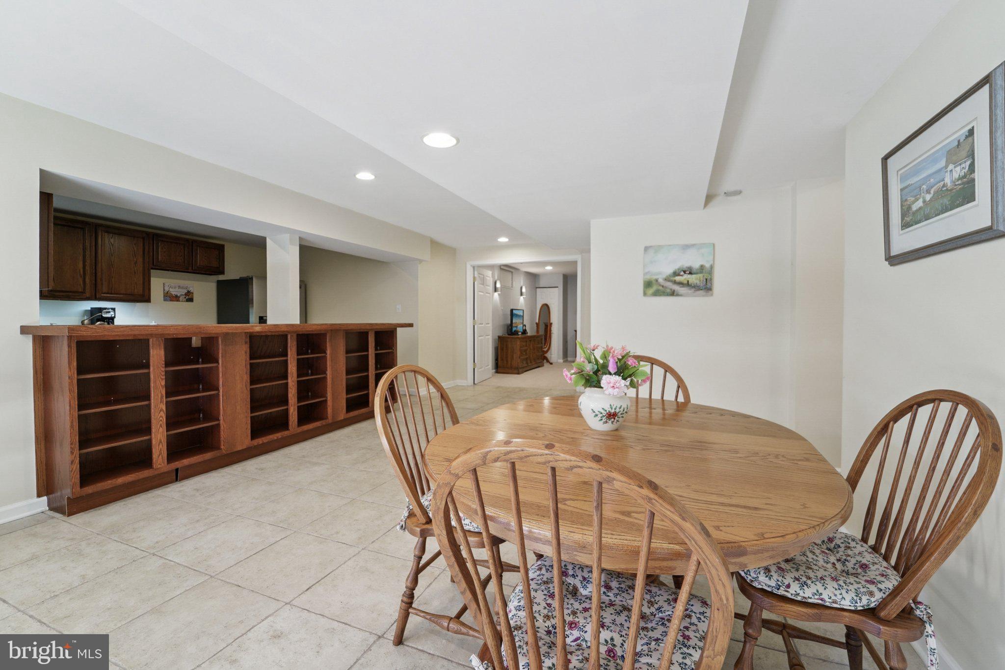 GREEN HILL MANOR - Residential