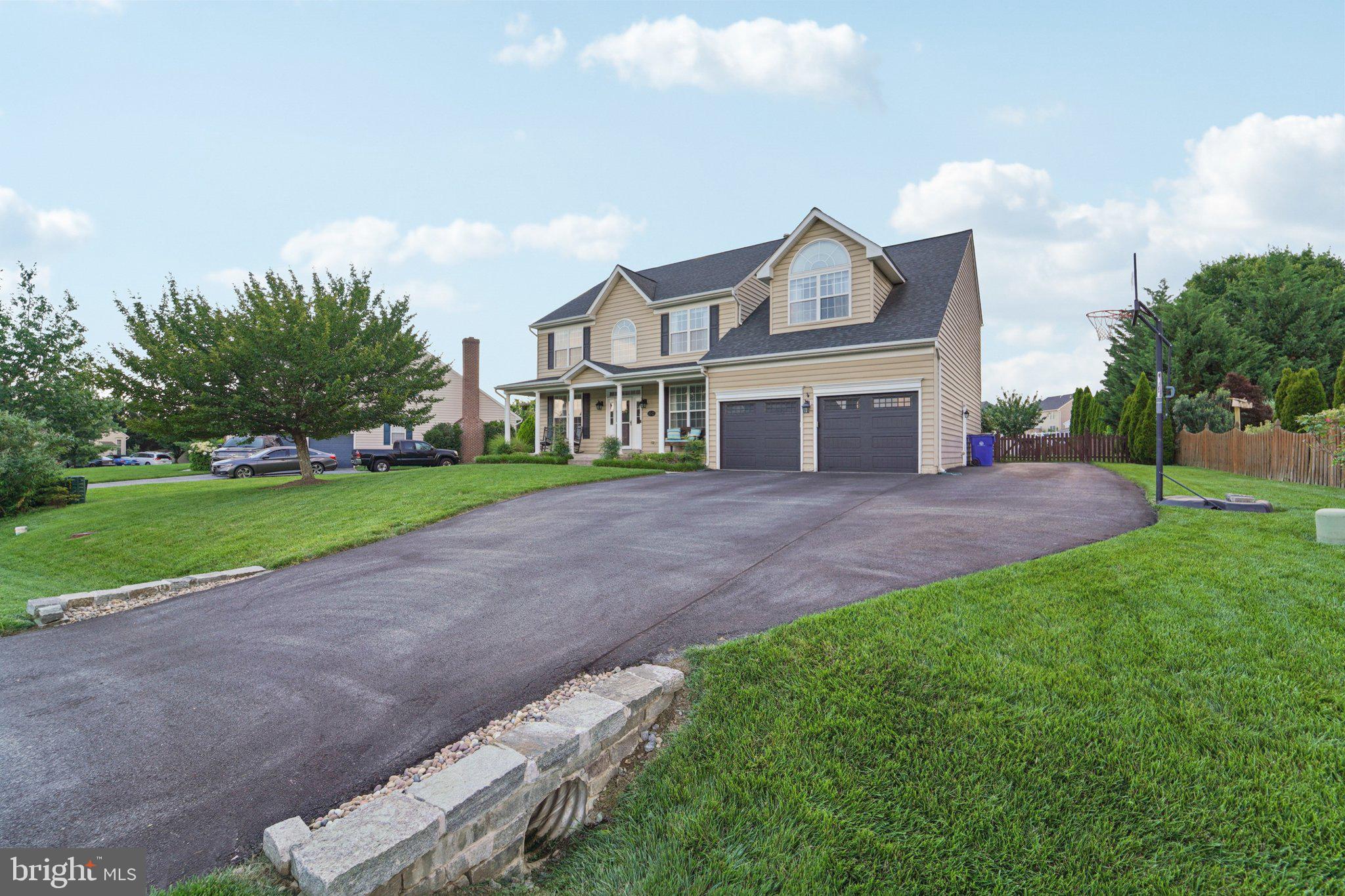 GREEN HILL MANOR - Residential