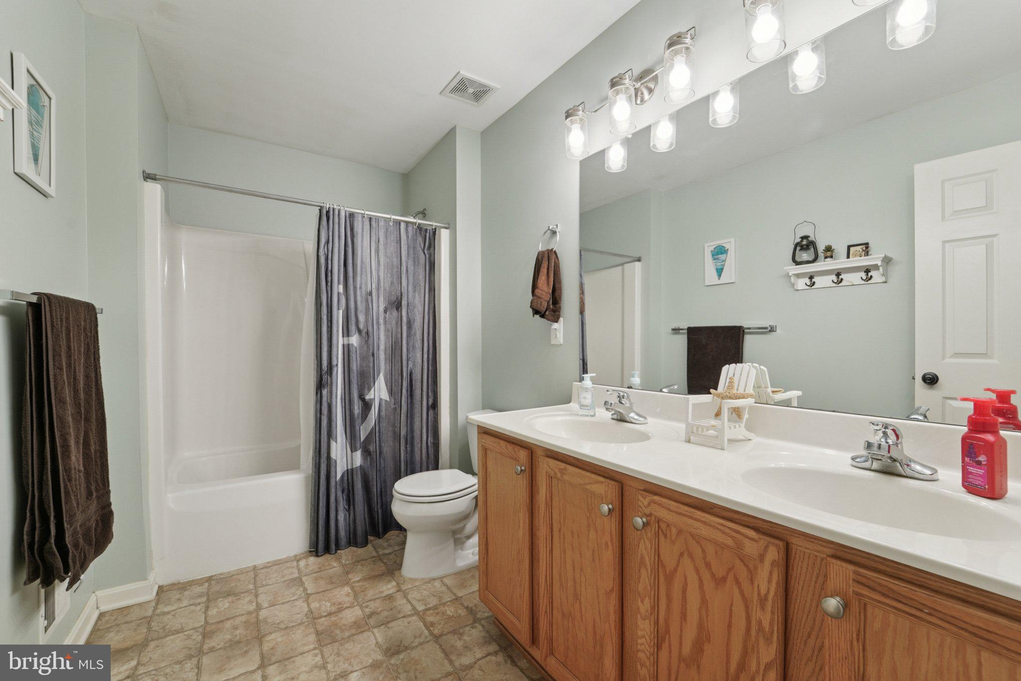 GREEN HILL MANOR - Residential