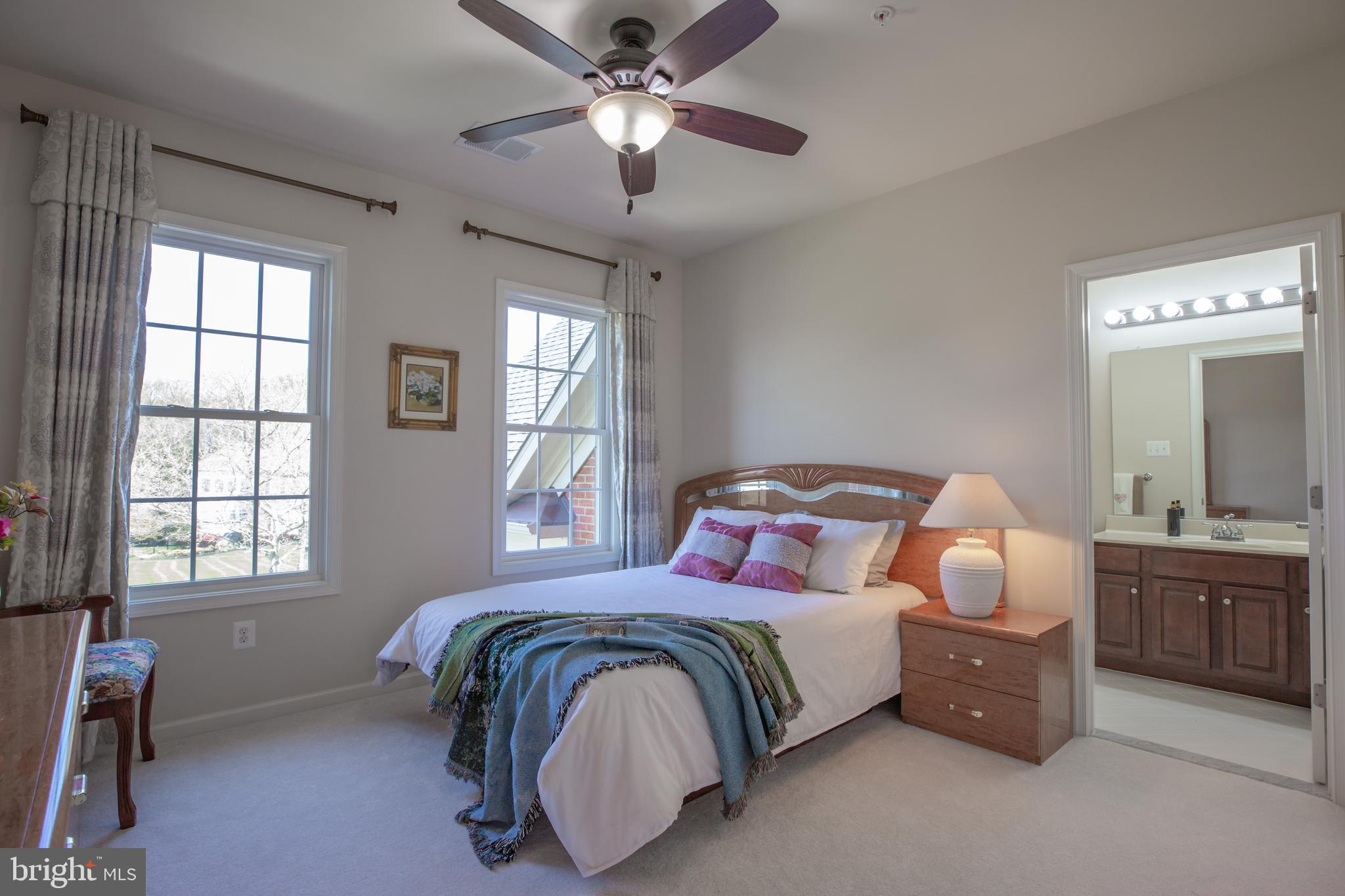 RIVERWOOD - Residential