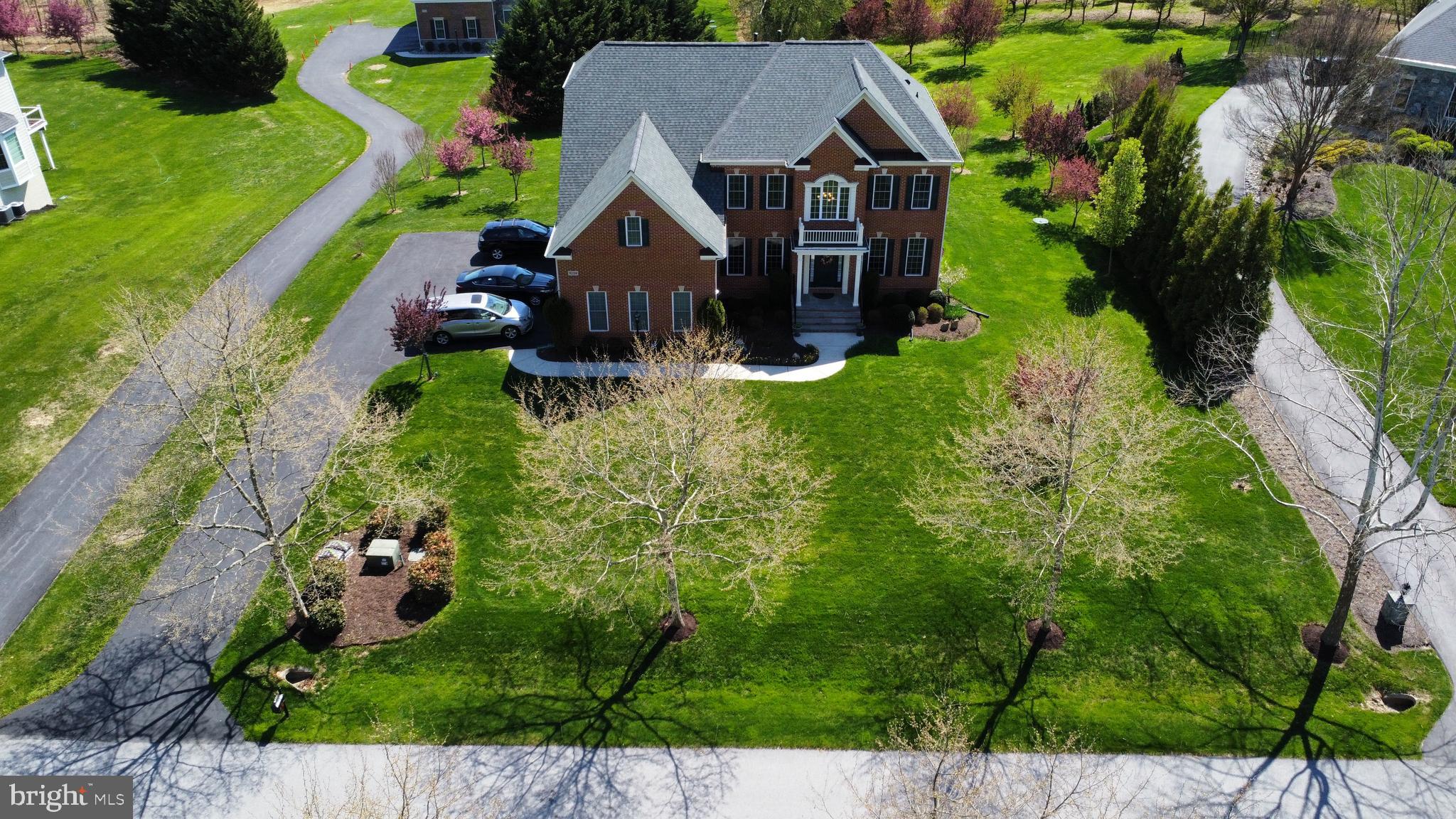 RIVERWOOD - Residential