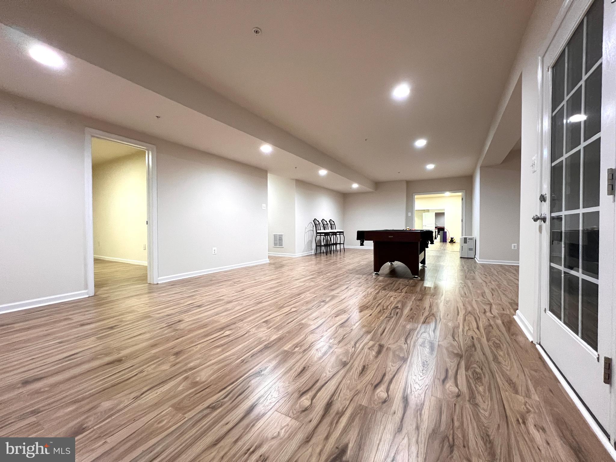 RIVERWOOD - Residential